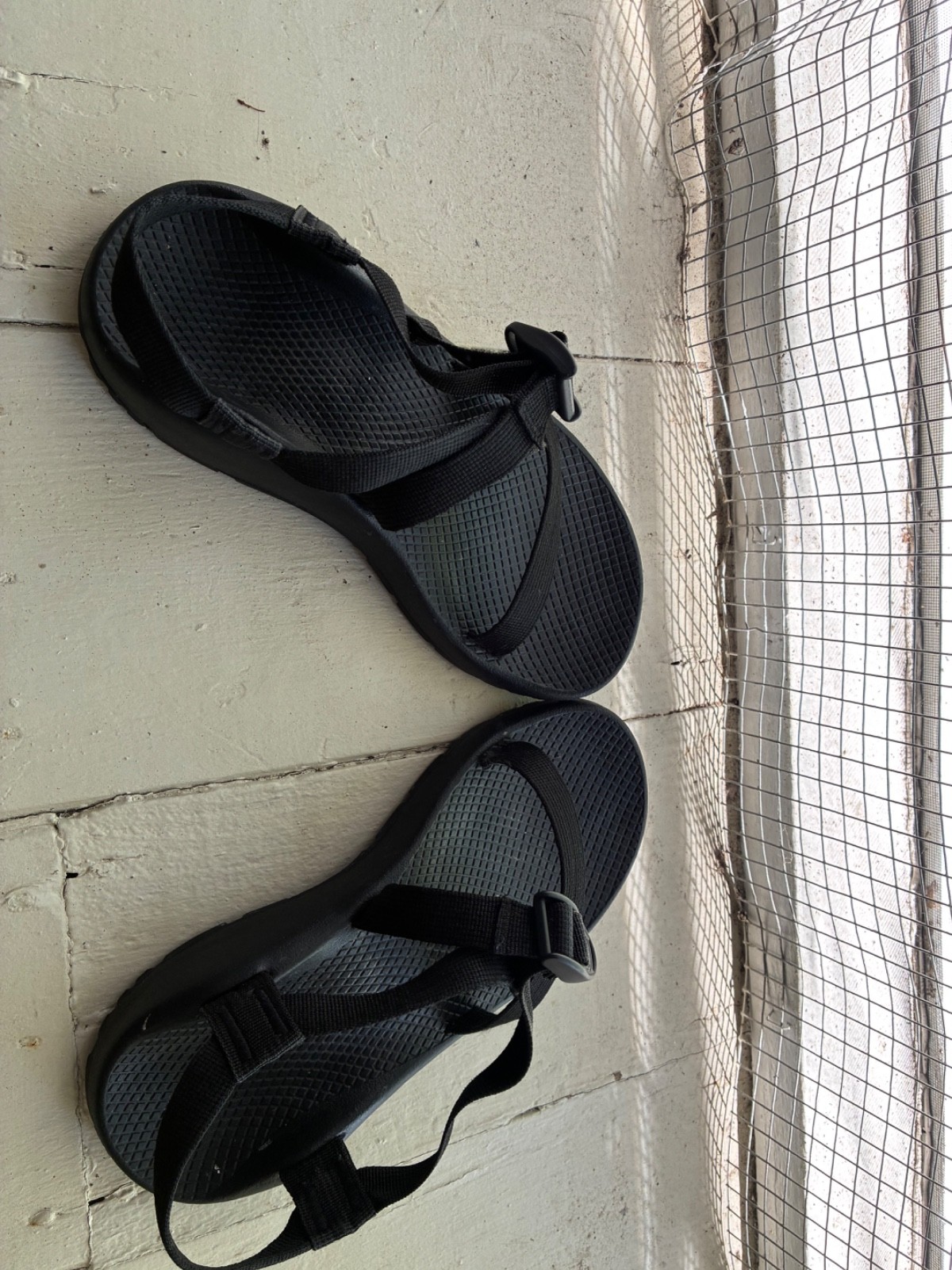 Chaco – Women’s Z1 Classic Sandal, Black, Size 8 Wide Adjustable Straps