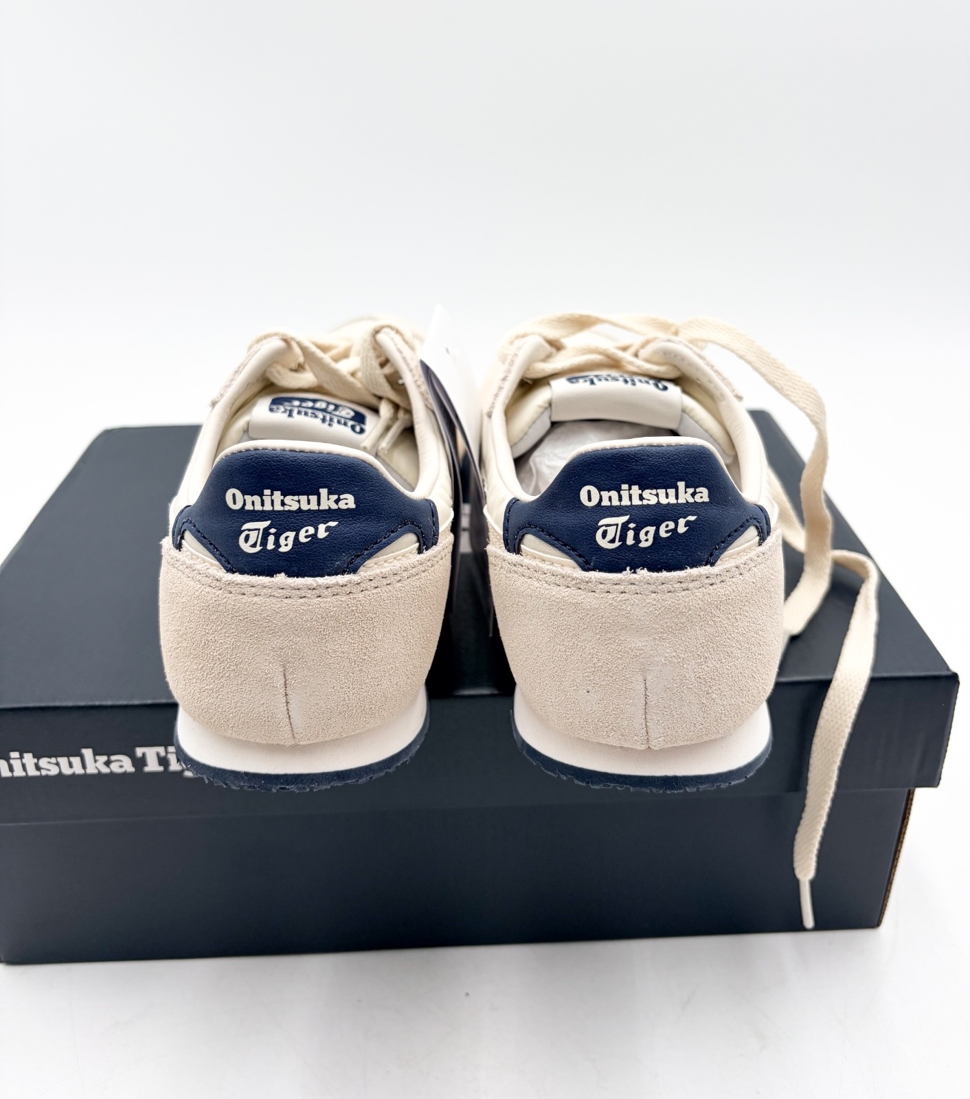 【NEW】Onitsuka Tiger SERRANO Oatmeal/Cream Daily Sneaker (US 6) From US
