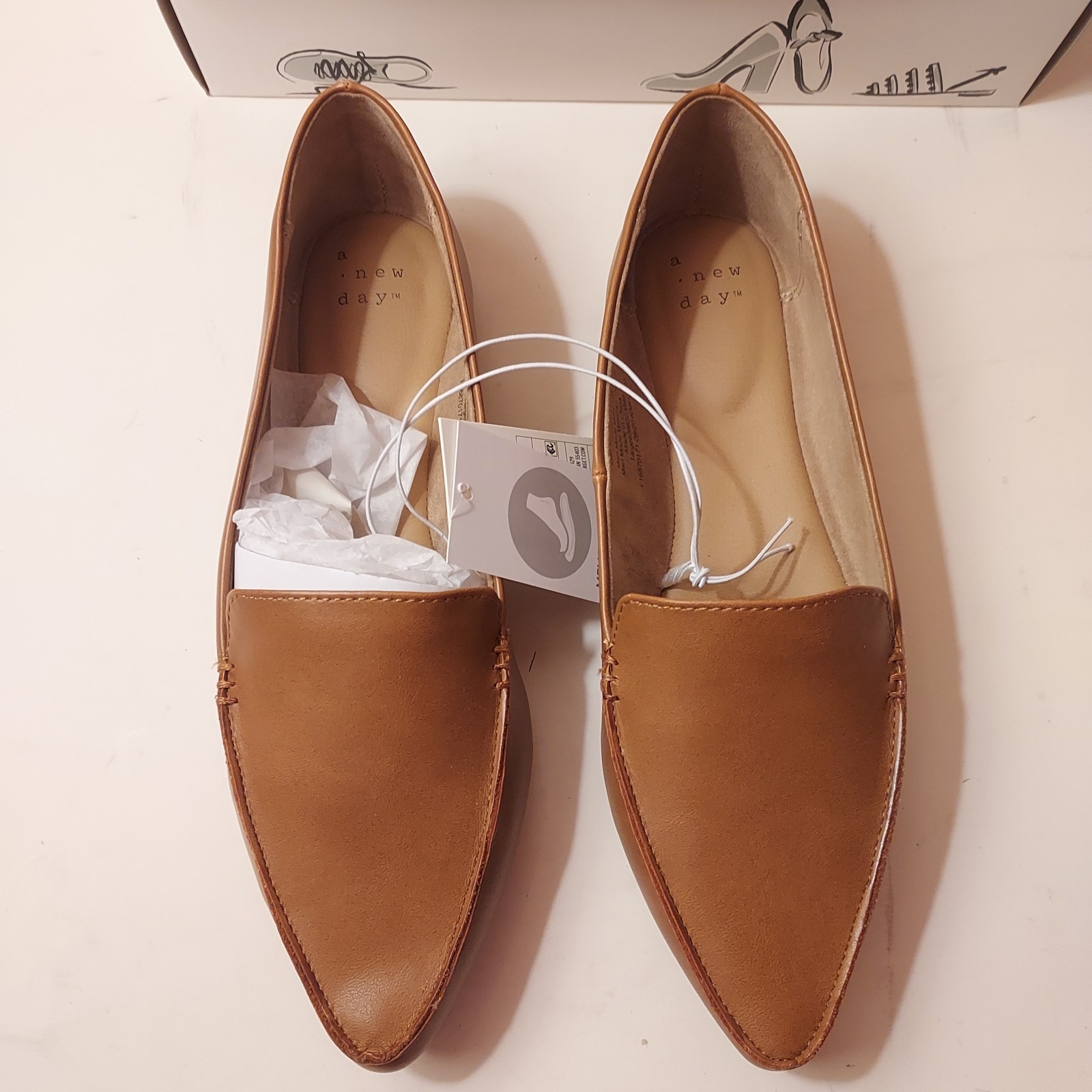 A New Day NWT “Micah” Cognac Brown Memory Foam Loafer Flats Wmn’s Sz 6 1/2