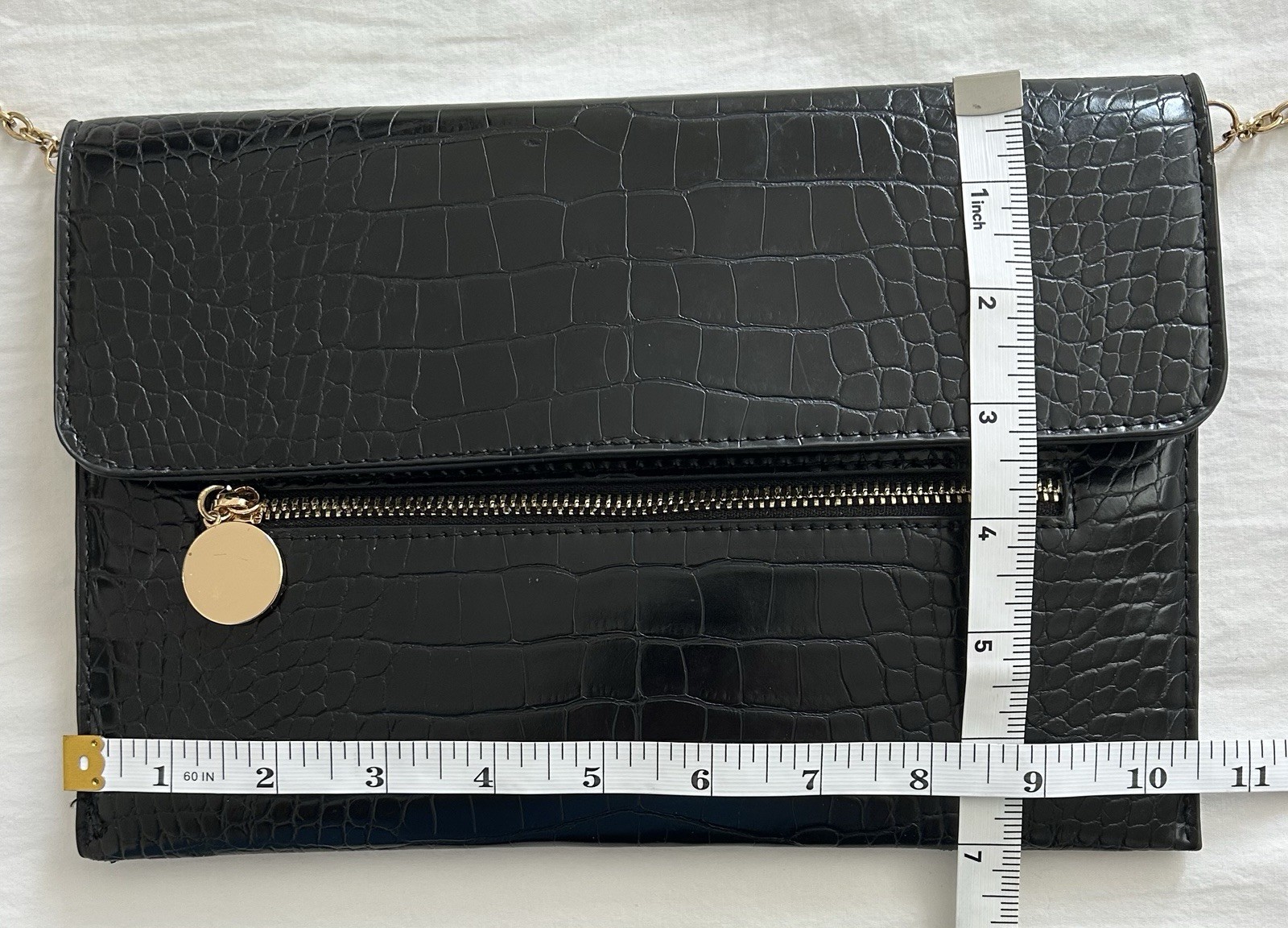 NWT Urban Expressions Black Croc Embossed Clutch Crossbody Bag Chain Strap Flaw