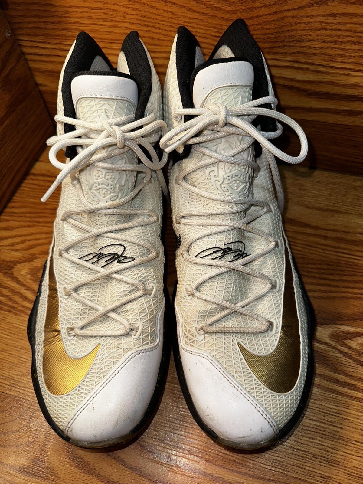 Nike Lebron James Elite 13 XIII White/Metallic Gold/Black 831923-170 Size 12