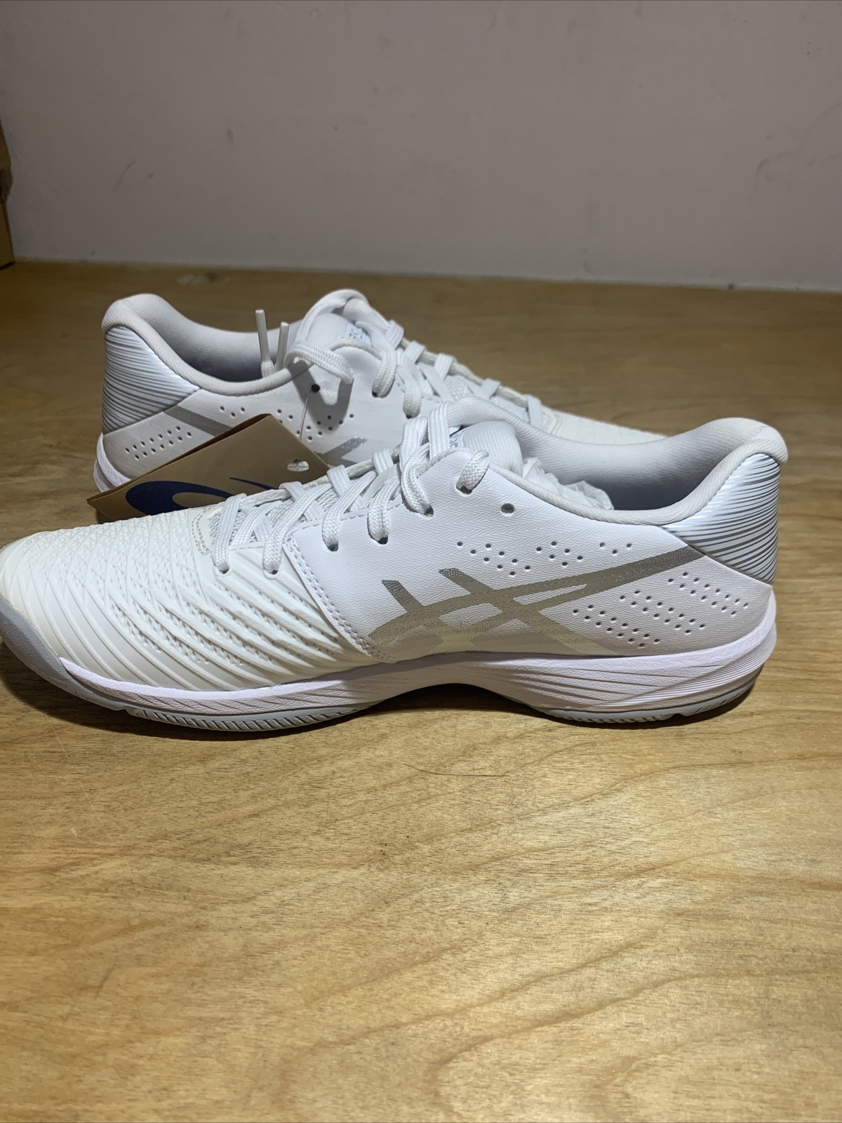 Size 8.5 B- Asics Solution Swift FF Tennis Shoes Womens White/Pure Silver