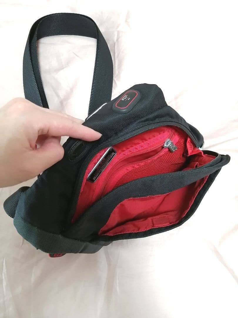 TUMI Mens Black Shoulder Bag Adjustable Strap Soft Fabric 9.45 x 9.84 x 2.36 in