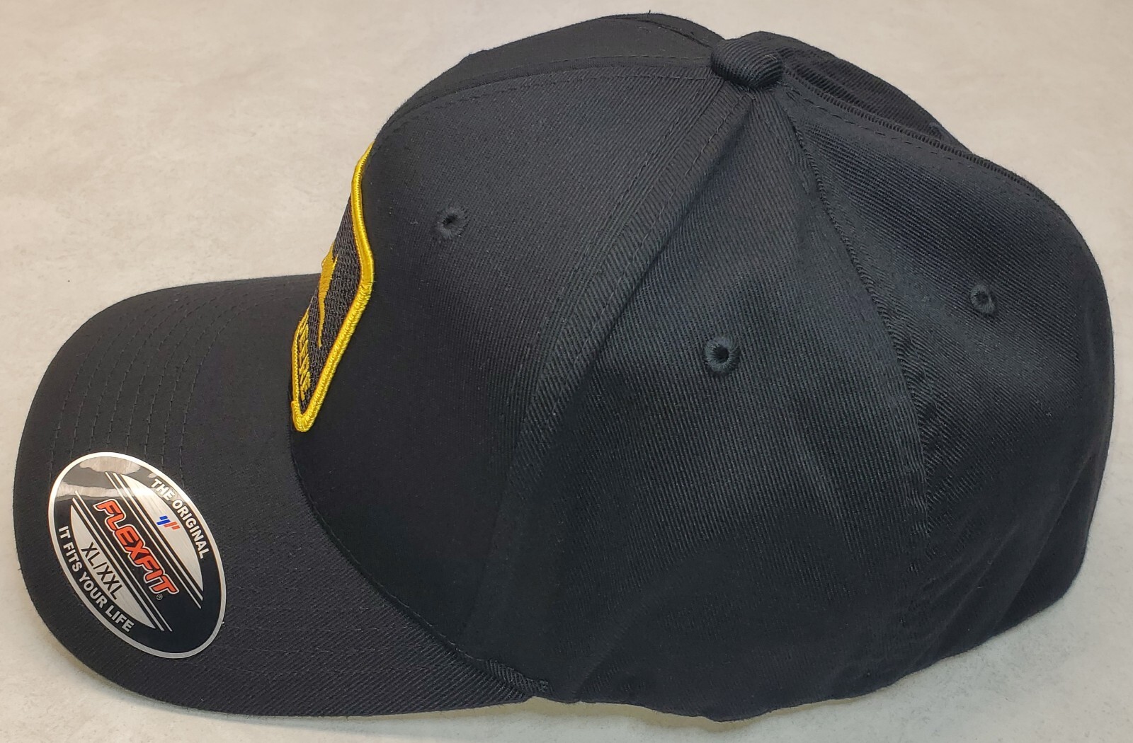 XXL / John Deere Patch Flexfit 6277 Combed Cotton Black XL/XXL 7 1/2″ – 8″