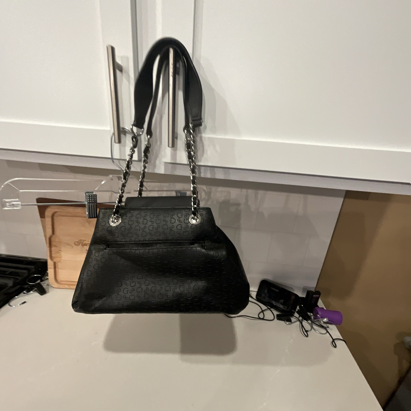 GUESS Black Logo Shoulder Bag Silver Hardware Chain Strap Women’s