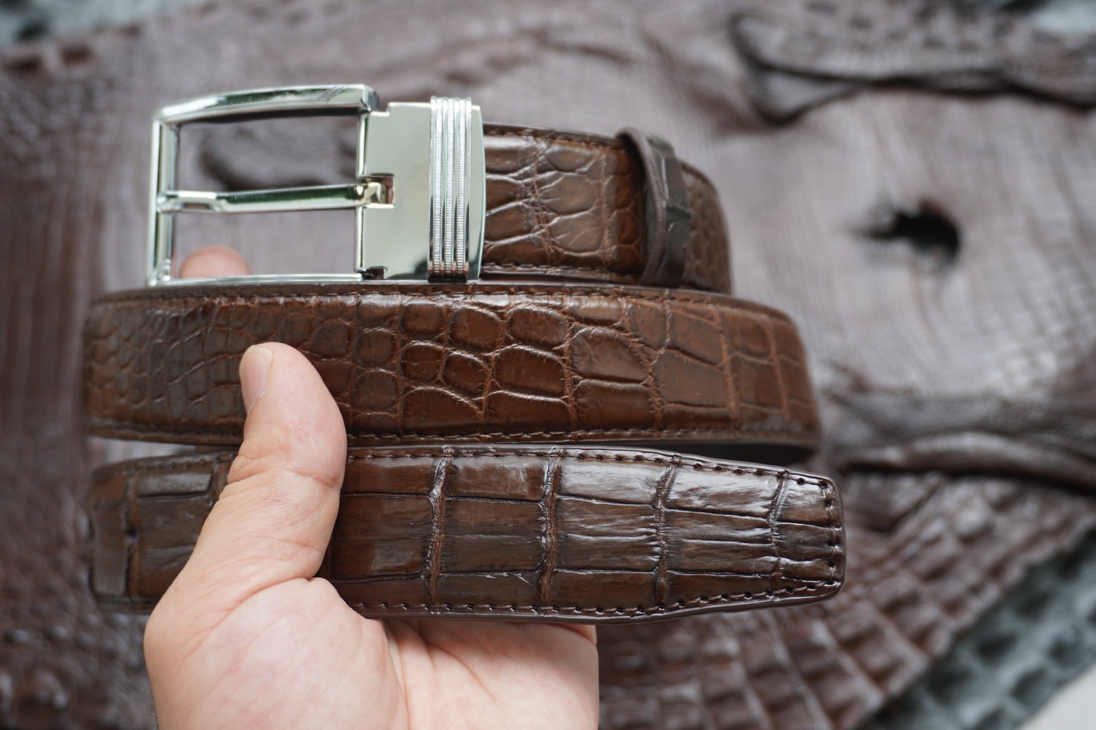 W 1.3 inch – Brown Genuine Crocodile Belly Leather Skin Men’s Belt #Q16