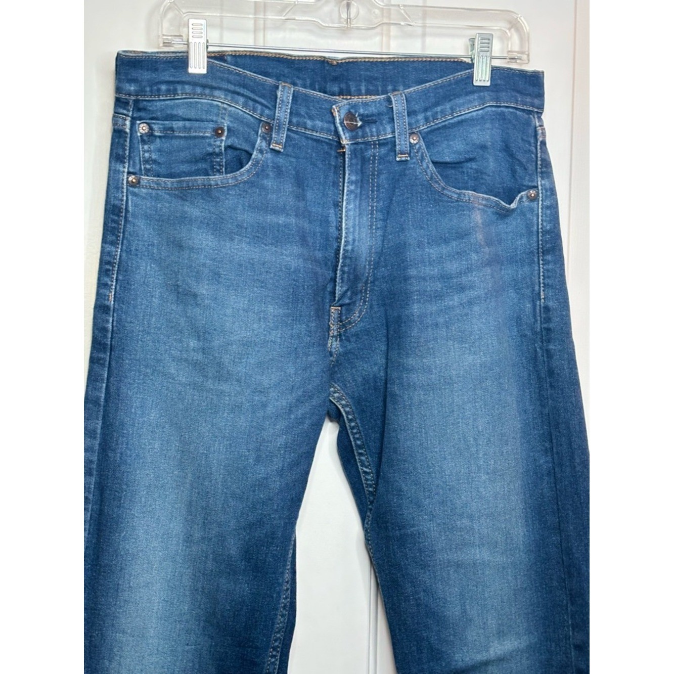 EUC Levi’s 505 Men’s Classic Straight Leg Jeans in Deep Blue Wash size 32×34