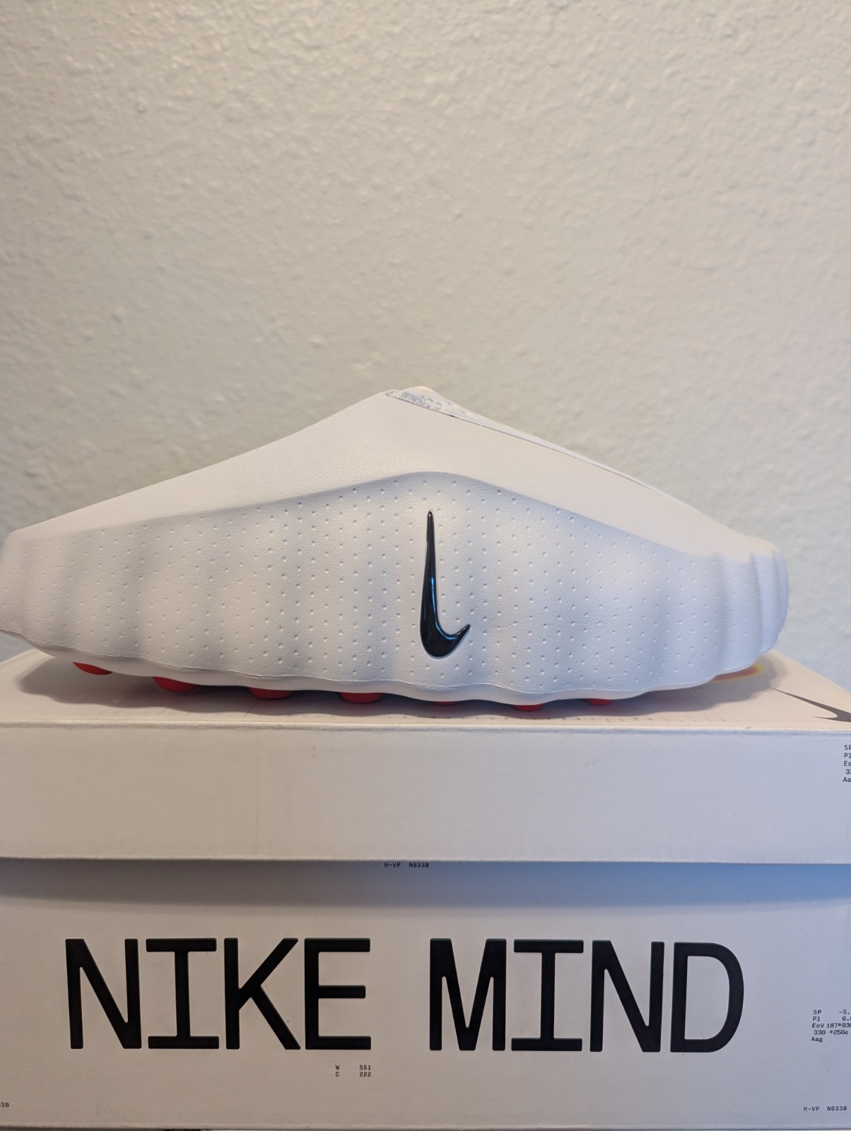 Nike Mind 001 HQ4307-101 White Obsidian Speed Red US Size 9 New With Box