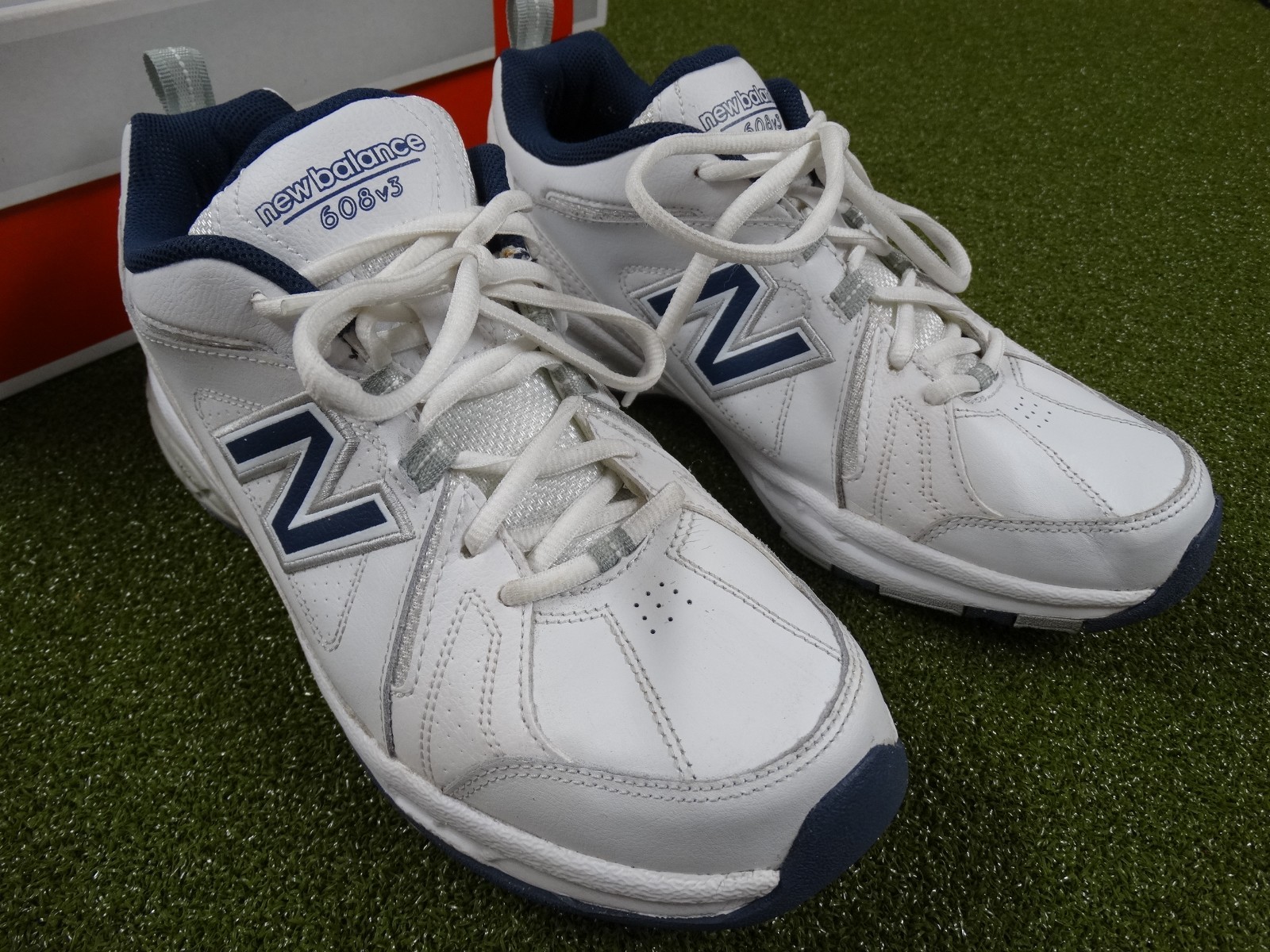 Men’s New Balance Size 9.5 Training Shoe Used With Box