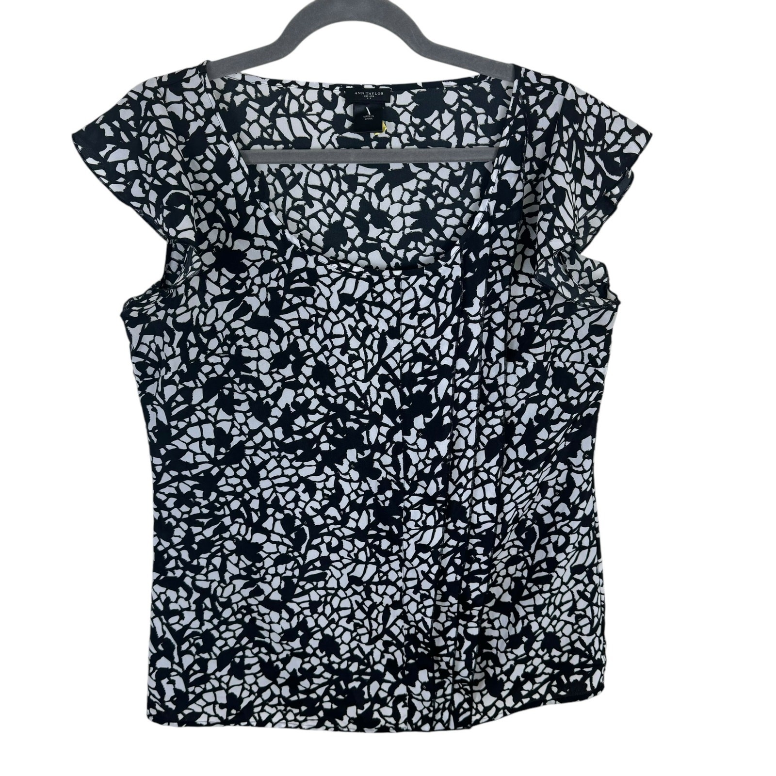 Ann Taylor Black White Lightweight Cap Sleeve Pullover Blouse Size M