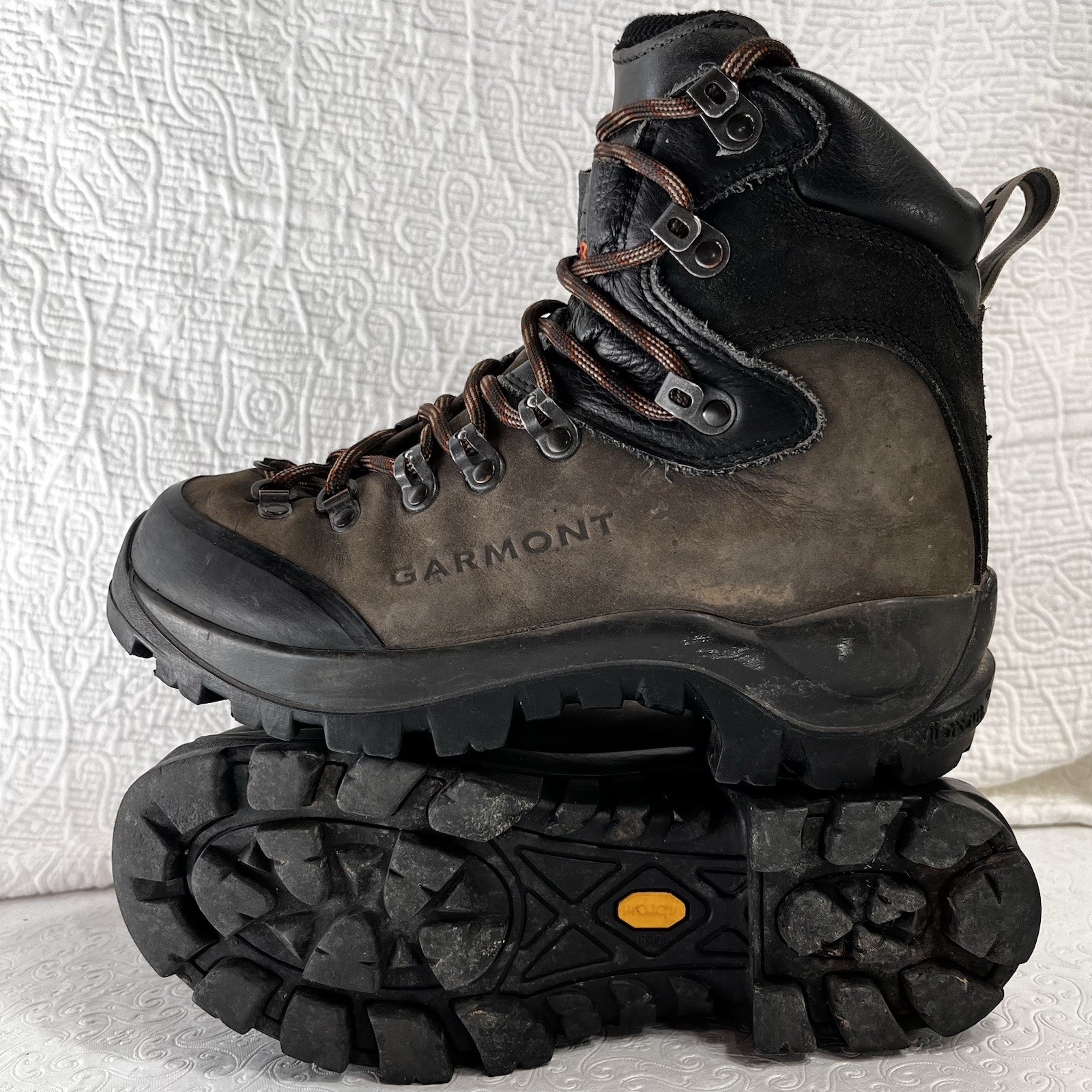 Garmont Dakota Hiking Backpacking Mountaineer Boots Men Size 7 Vintage Y2K Work