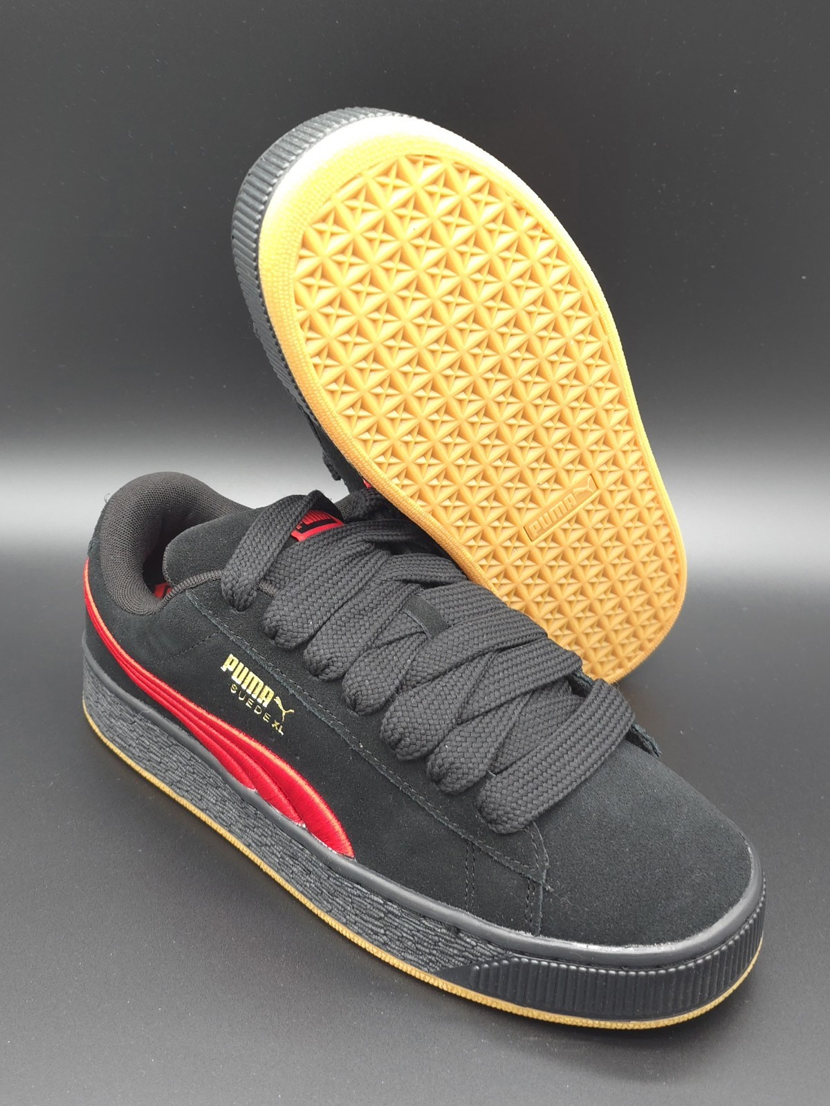 NEW Puma Suede XL Black Red Gum Skate Sneakers Size 8.5 M in Box w/ Extra Laces