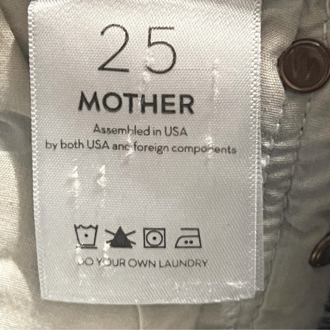 MOTHER Jeans Looker Ankle Fray Partner In Crime 25 (26” Inseam) Distress Stretch