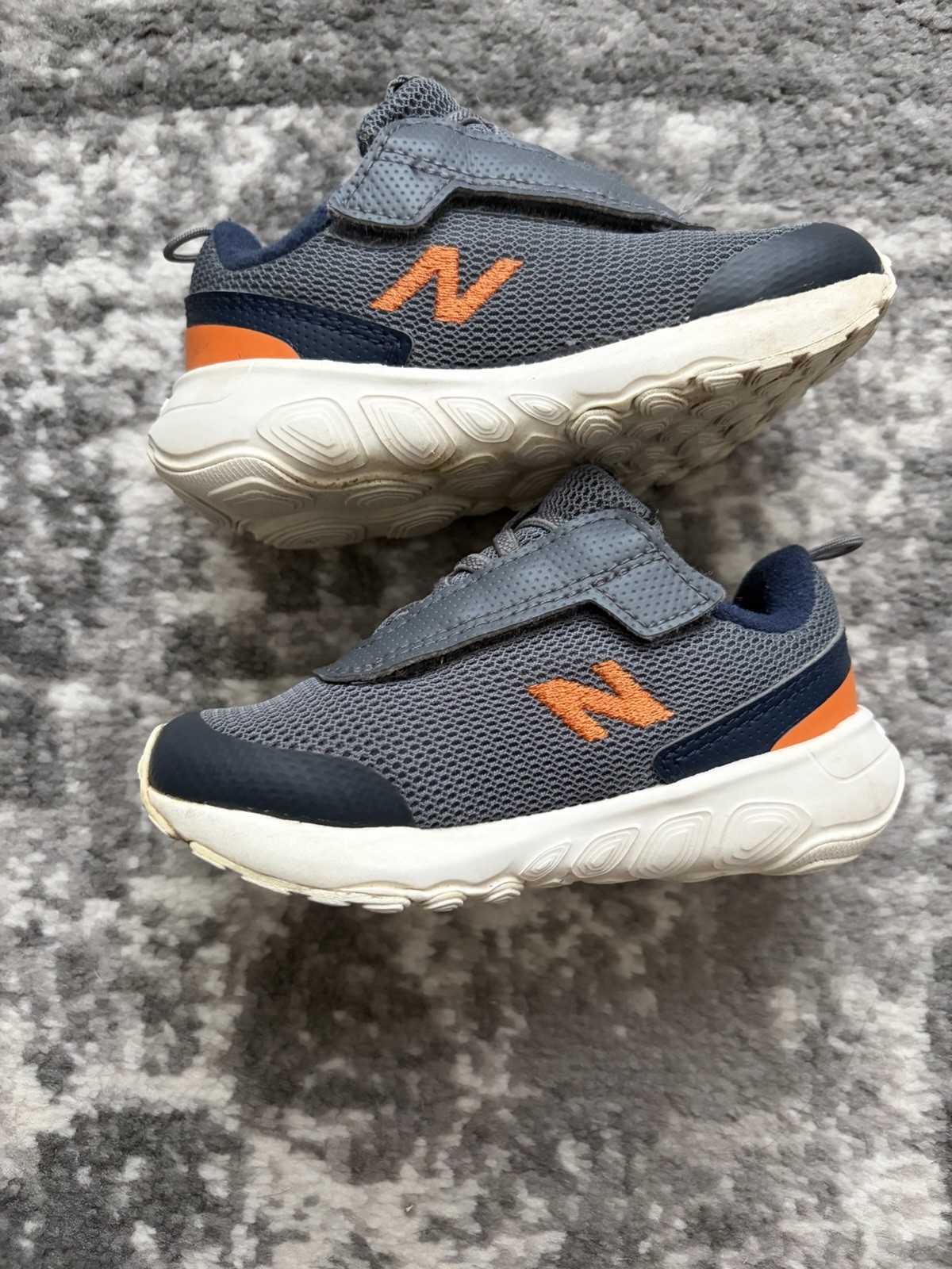 New Balance 1440 Unisex Kids Hook & Loop Mesh Sneakers Gray/Orange US 6