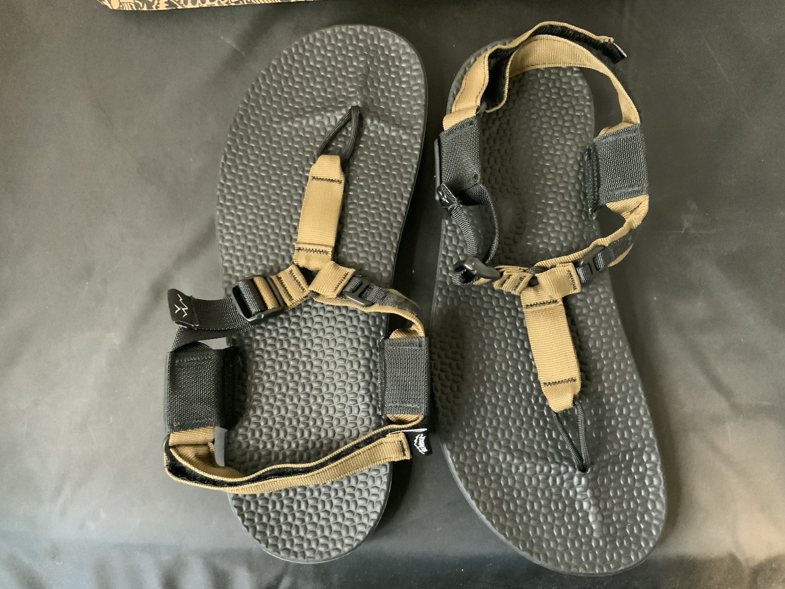Bedrock Mountain Sandals, M12/W13, Cairn 3D Coyote Tan