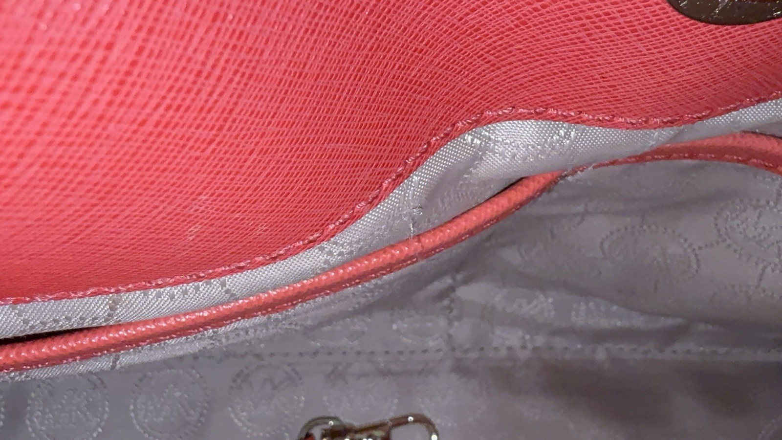 MICHAEL KORS HAMILTON Satchel, in Watermelon color