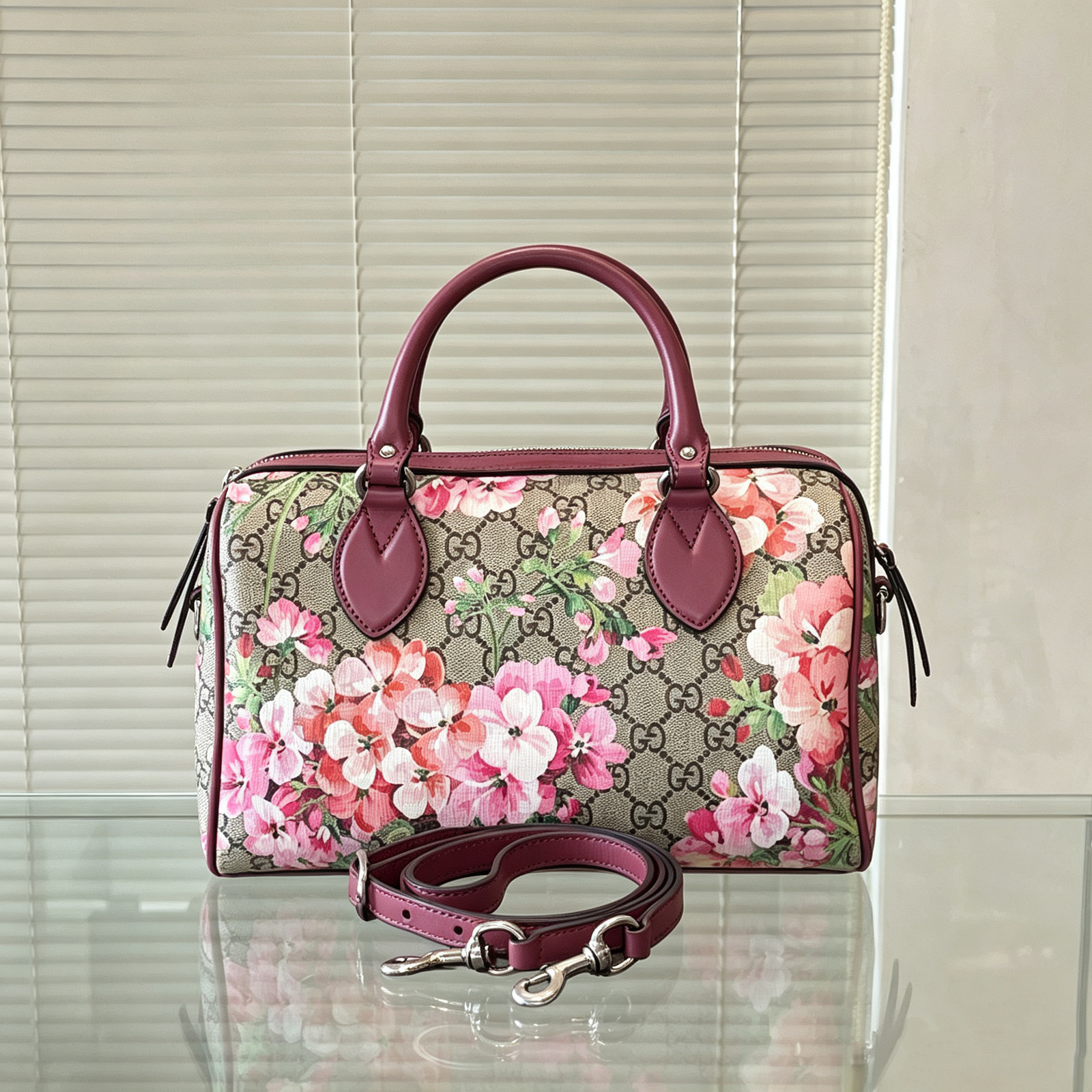 AUTH Gucci GG Blooms Supreme Canvas Pink Floral Boston Bag Crossbody Bag Silver