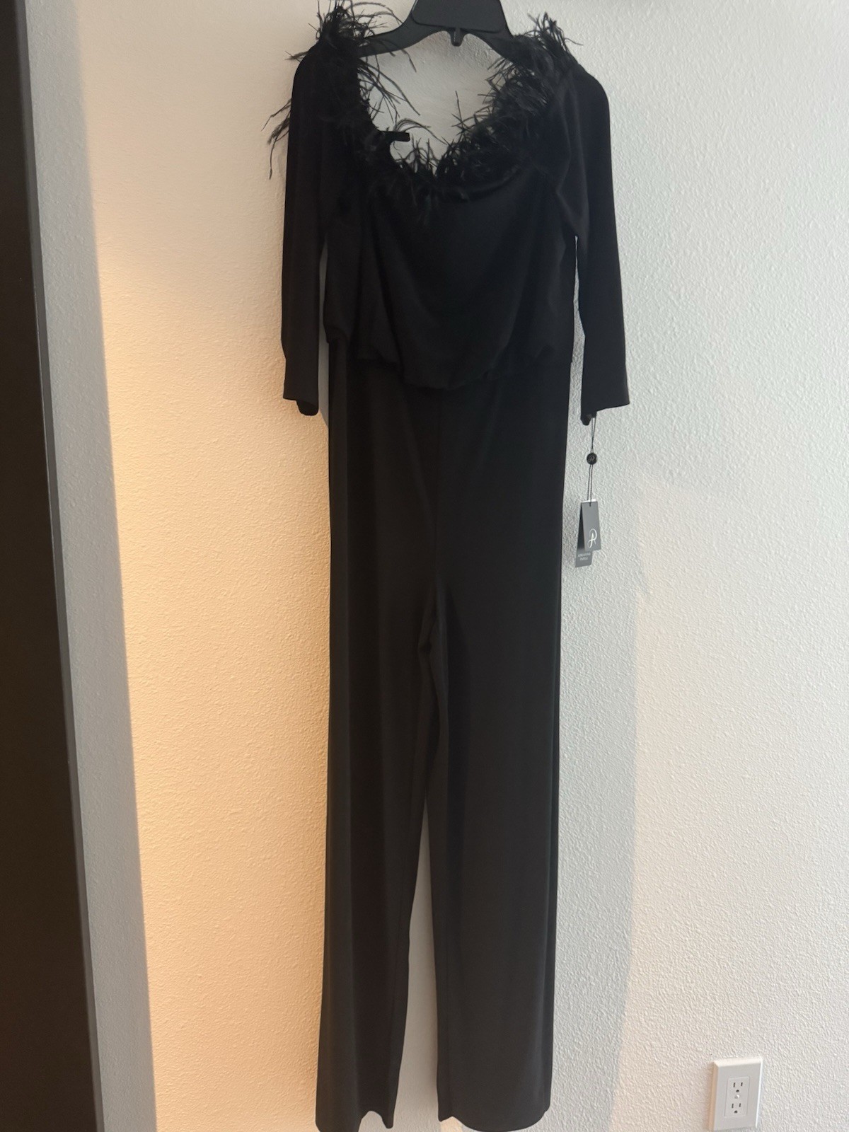 New Adrianna Papell Womens Feather Trim Jersey Jumpsuit Size 4 Stretchy $199