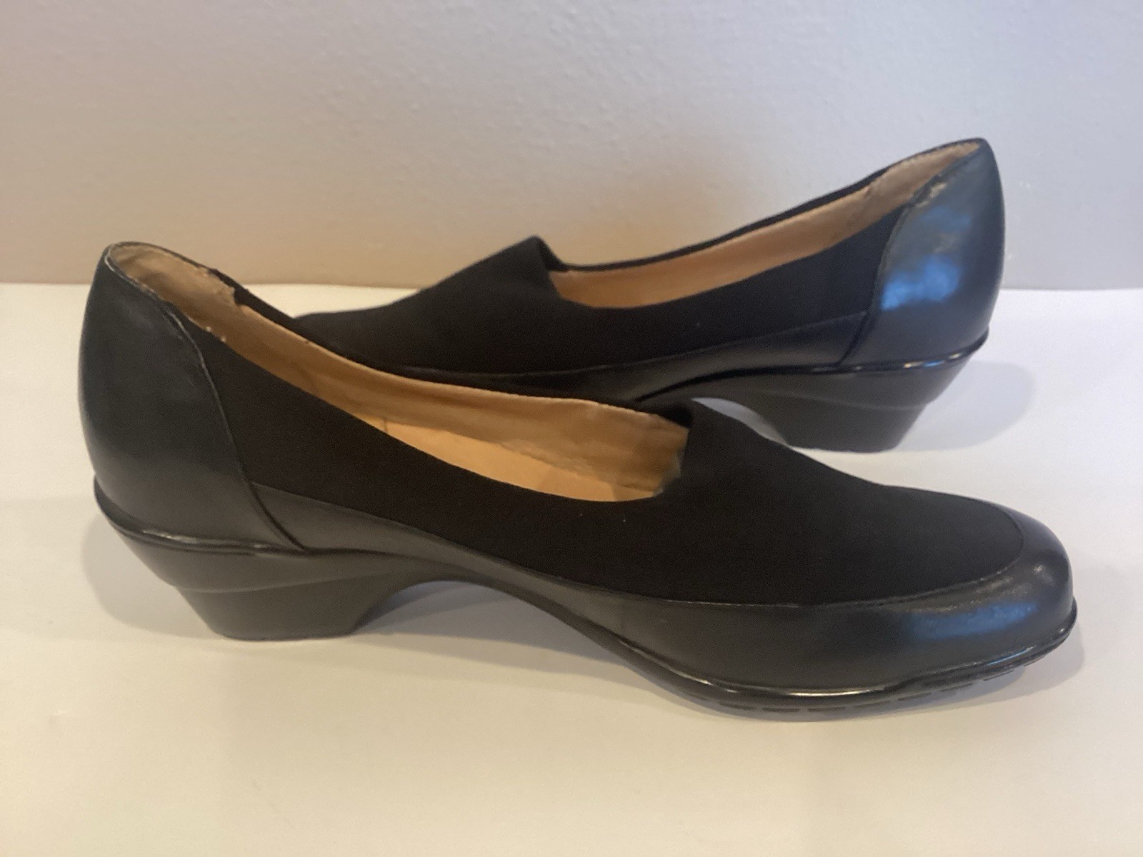 Sofft Shoes Women’s Black Size 8 N Leather And Man Made Pump 2 Inch Heels