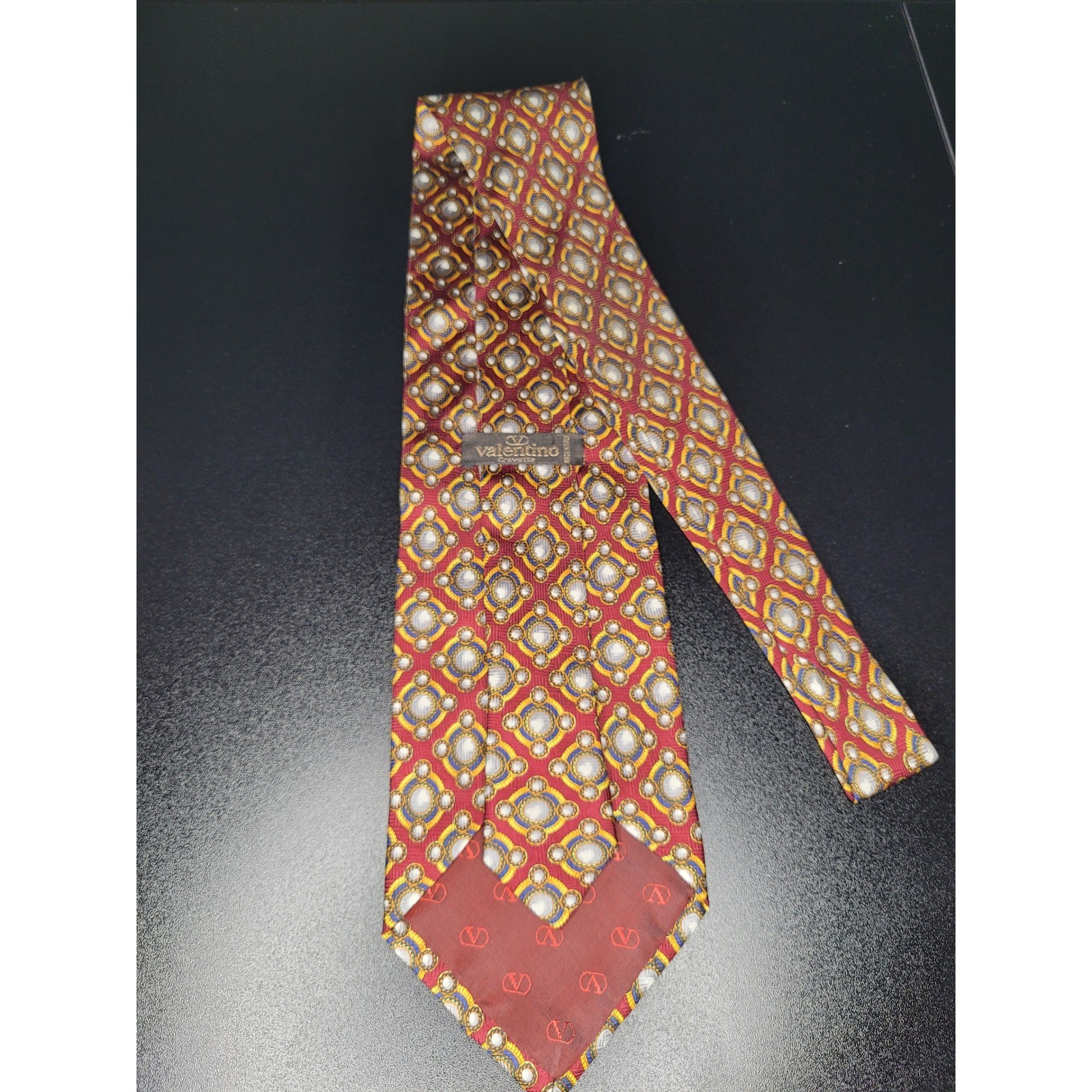 Valentino Men’s Necktie Burgundy Geometric Silk 3.75″ x 57″ Excellent