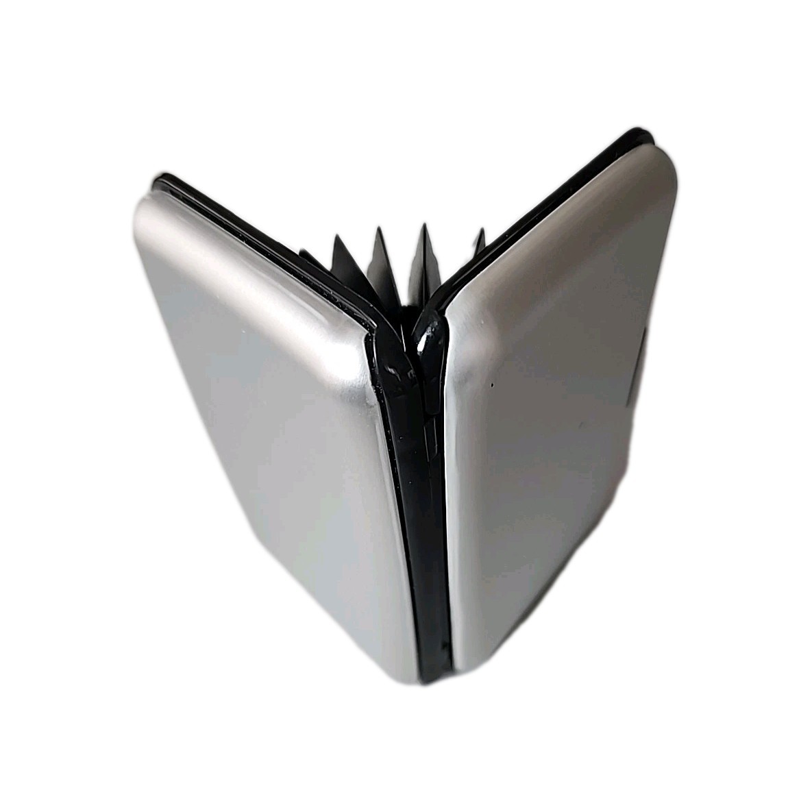 Men’s Hard-Case Card Holder/Wallet 8-Slot Silver Credit & Business Cards Safe