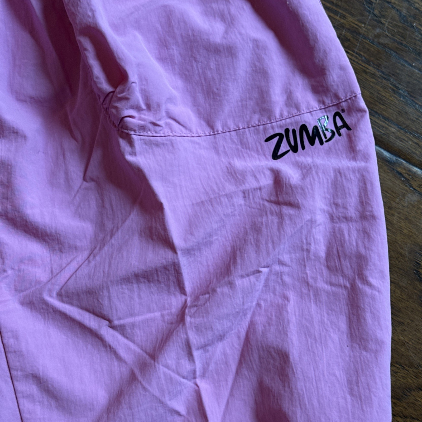 NWT ZUMBA ULTIMATE ORBIT CARGO CAPRIS PANTS SIZE Small Pink