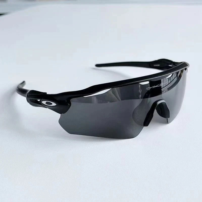 New Oakley Radar EV Path Polarized Prizm Black Frame Mirror/Chrome Len OO9208-08