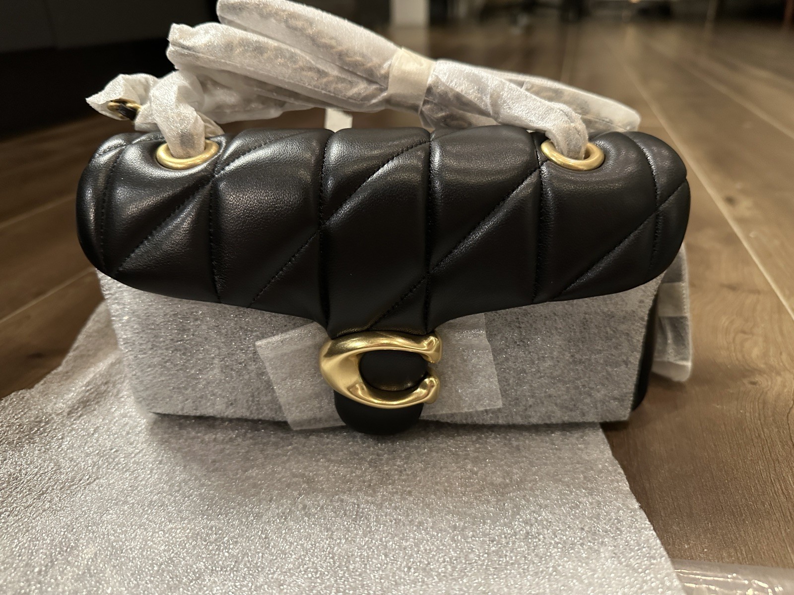 Authentic COACH Tabby 20 Shoulder Bag with Pillow Quilting Nappa Leather CP149