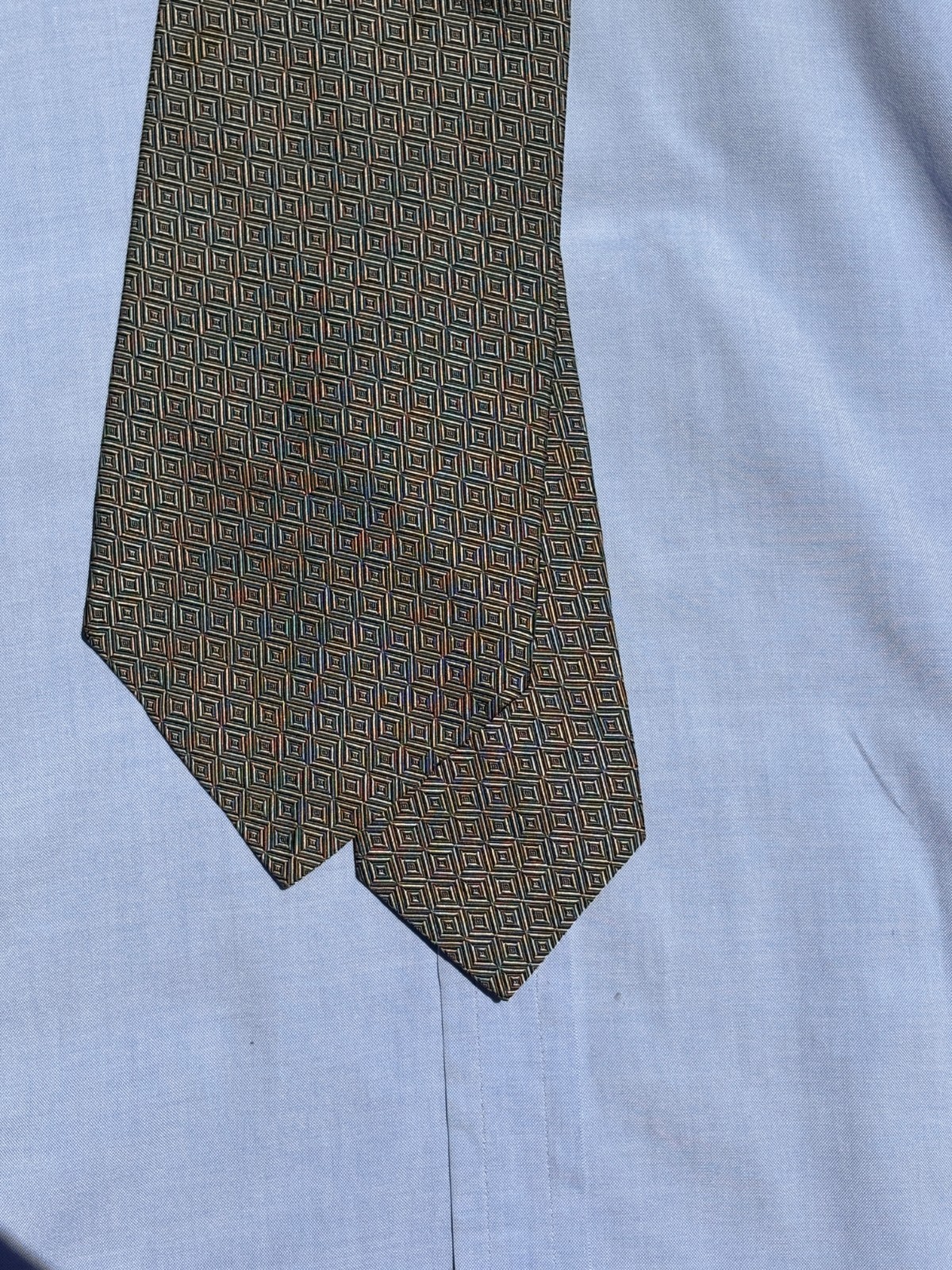 Ralph Lauren Purple Label Silver Diamond-Patterned Silk Tie – England – $235.00