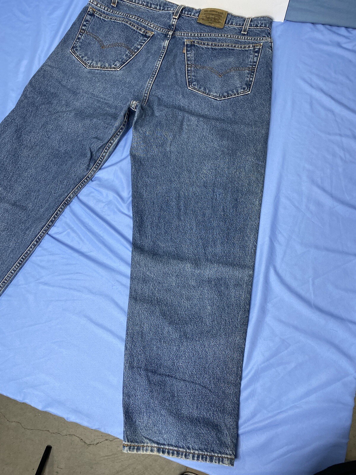 Levi’s 540 Jeans / Relaxed Fit / Vintage 90’s / Size 40×30