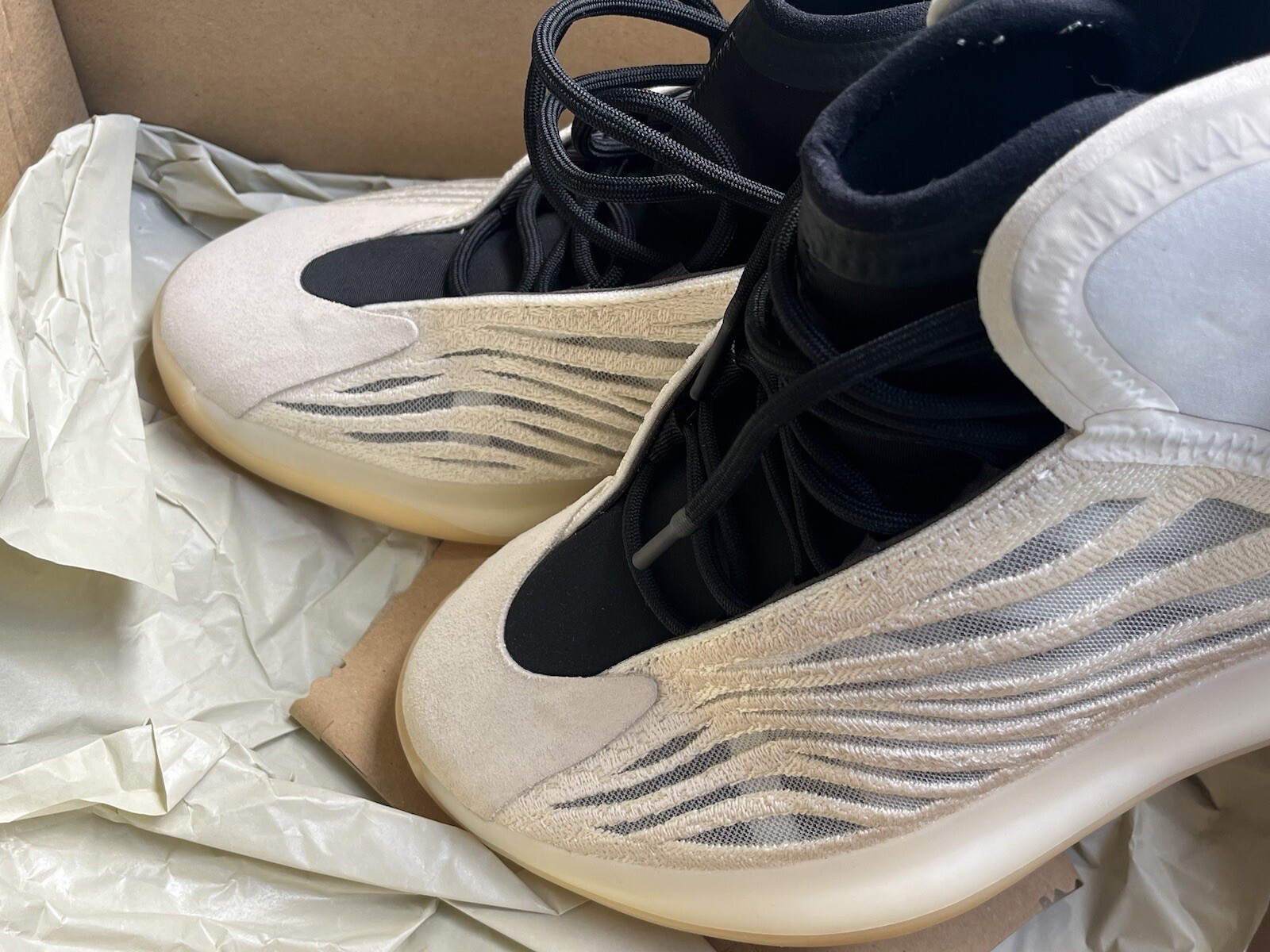 Size 11.5 – adidas Yeezy Quantum Mist Slate
