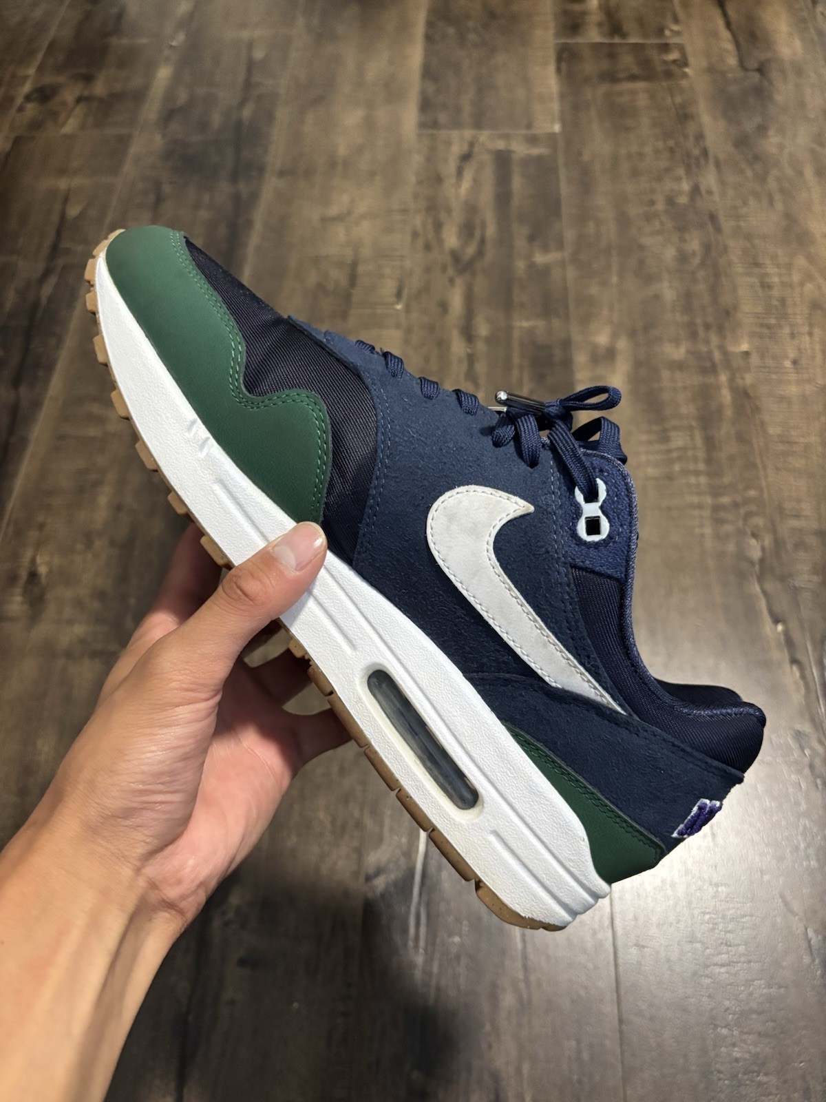 Nike Air Max 1 Gorge Green SIZE 9.5W/8M PRE OWED SUPER CLEAN NO BOX SHIPS ASAP