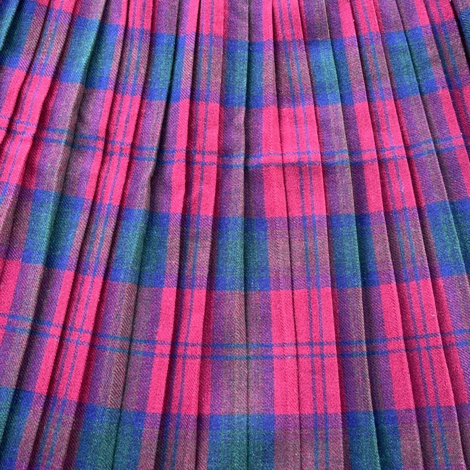 Vintage Pleated Plaid Skirt Mini Red Buckle Fringe Purple Scottish Tartan Large
