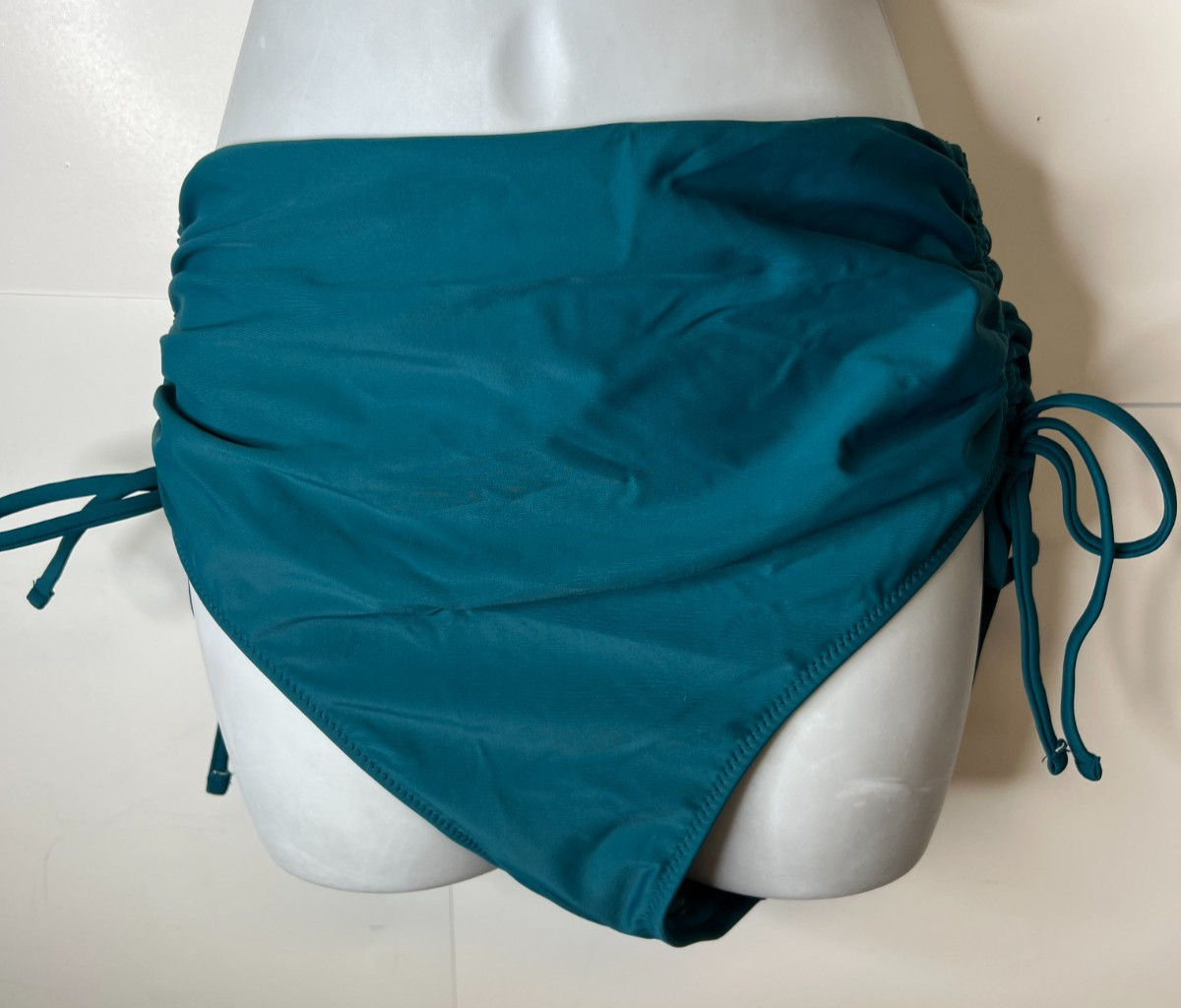 Blooming Jelly Teal High Waisted Bikini Set Size Medium Tummy Control 2 PC NWT
