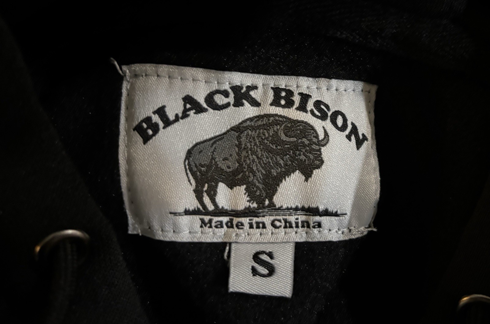 Black Bison Men’s Pullover Hoodie Black Long Sleeve Size S.