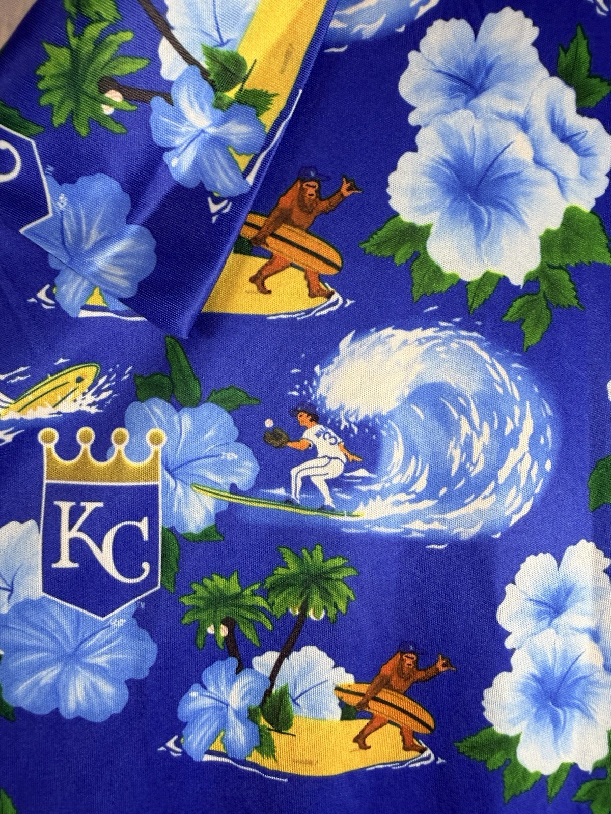 Kansas City Royals Hawaiian Button Up Shirt XL Blue Surf Aloha Polyester MLB