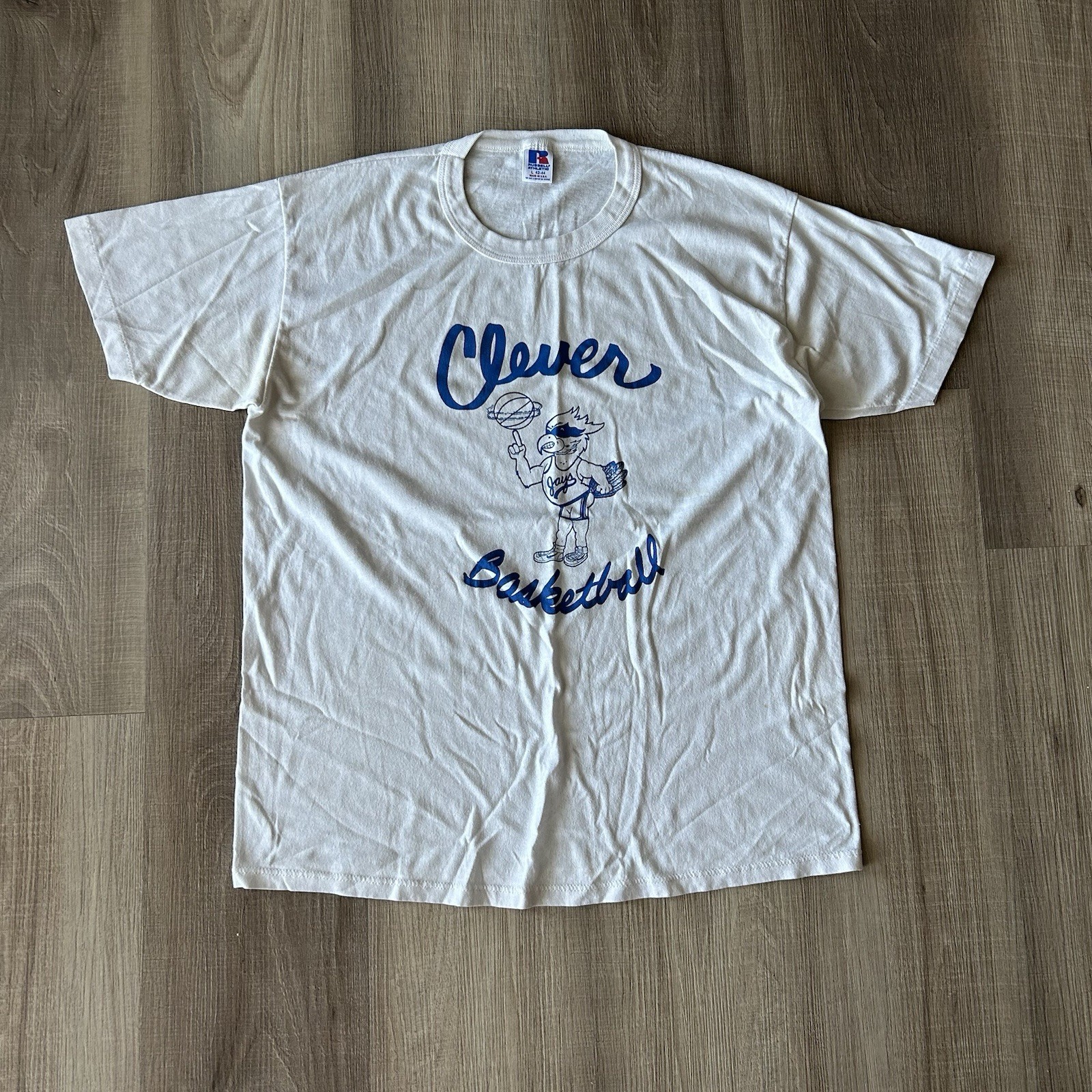 Vintage 80s/90s Clever Basketball T-Shirt Russell Athletic Made In USA Size L