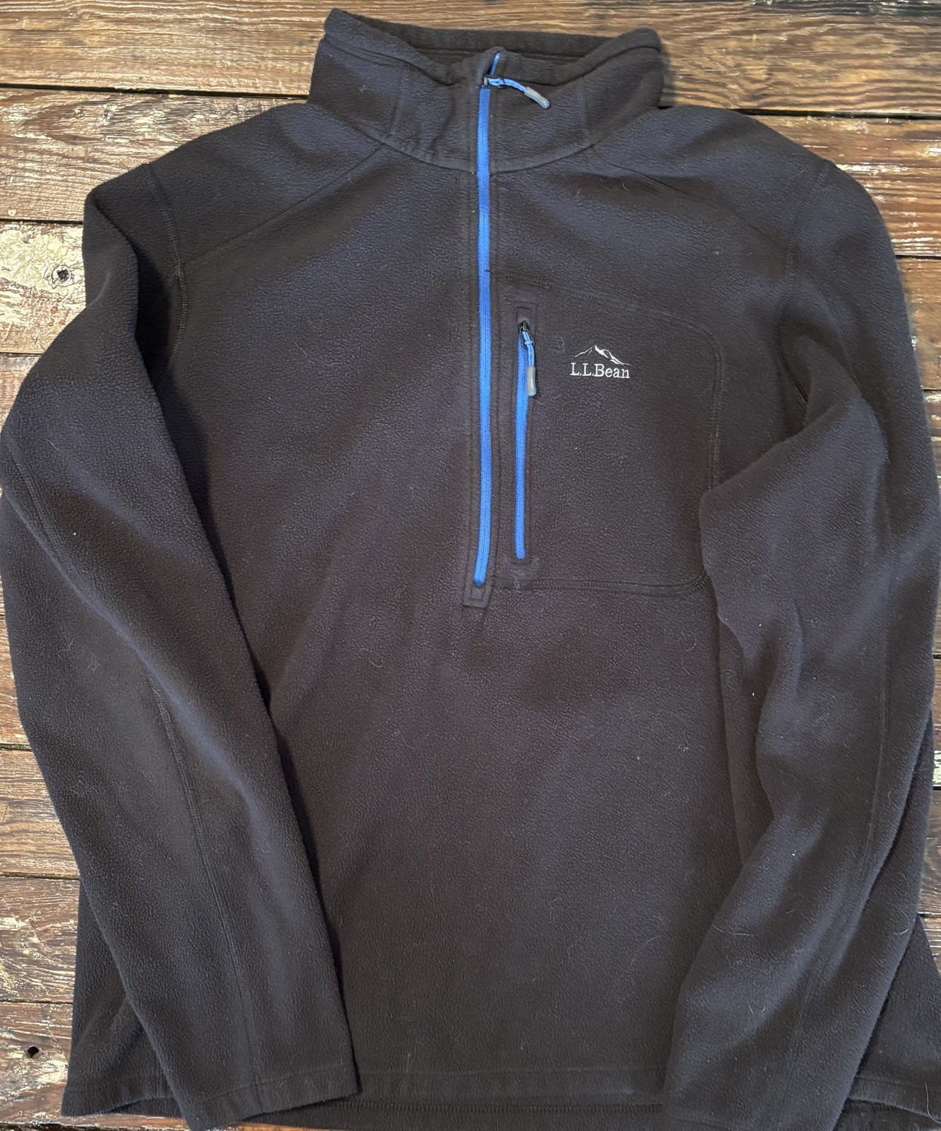 LL Bean 1/4 Zip Men’s Large Black With Blue Trim 100% Recycled Polyester