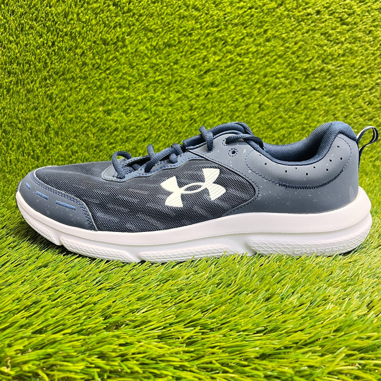 Under Armour Charged Assert 10 Mens Size 13 Blue White Athletic Running Shoes