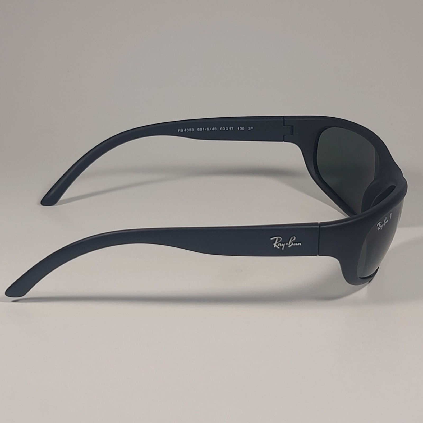 Ray-Ban Predator Polarized Sunglasses Matte Black Green Lens RB4033 601-S/48