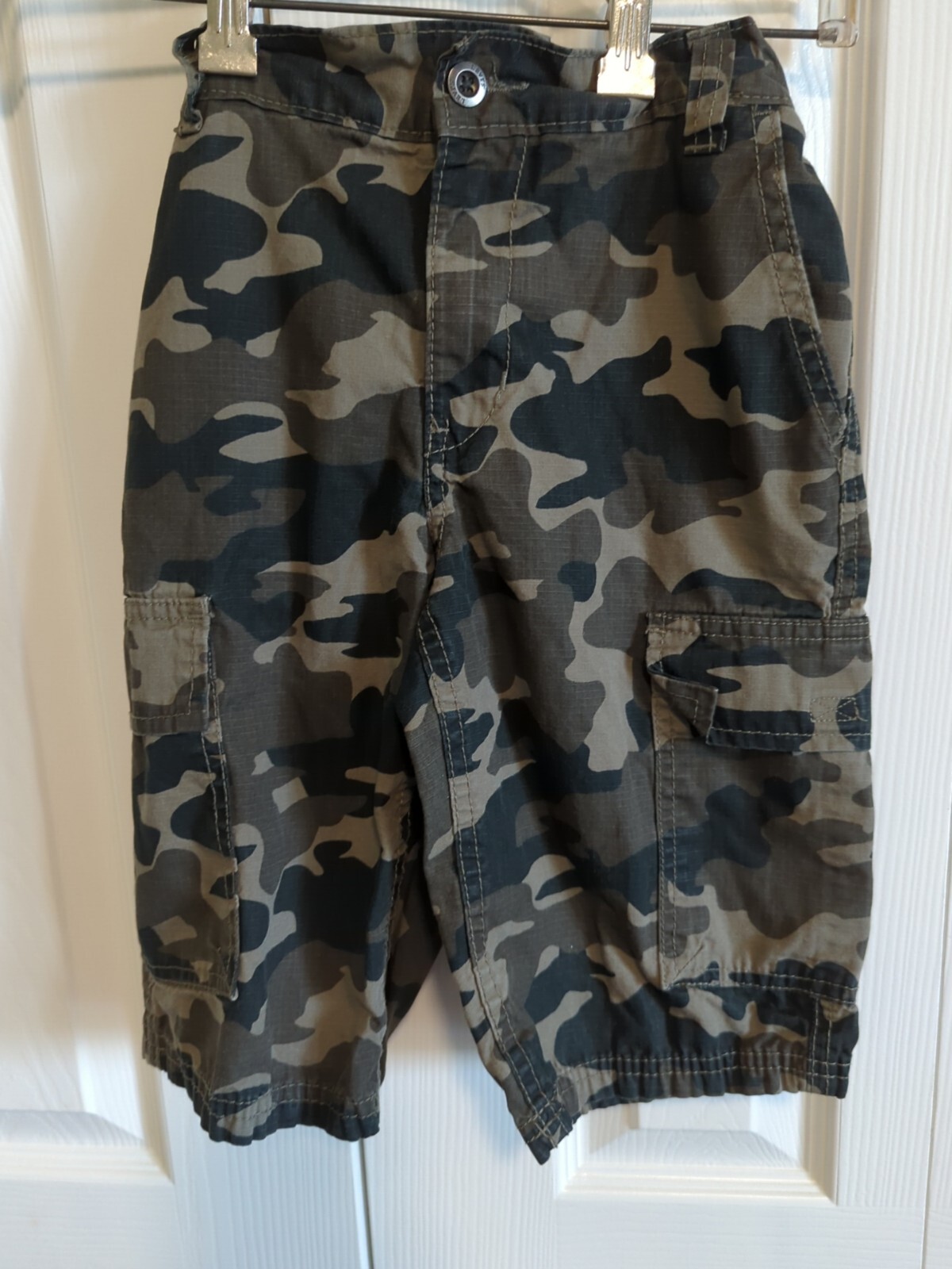 Levis Cargo Shorts CAMO W 24″ (Kids 8 Reg) Relaxed Fit Adjustable Waist EUC