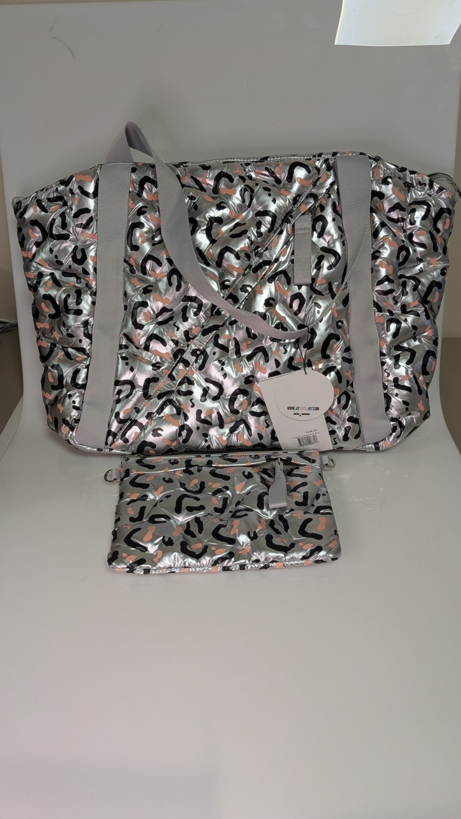 Go Dash Dot Weekender Tote with pouch Women bag Cheetah Silver Blush