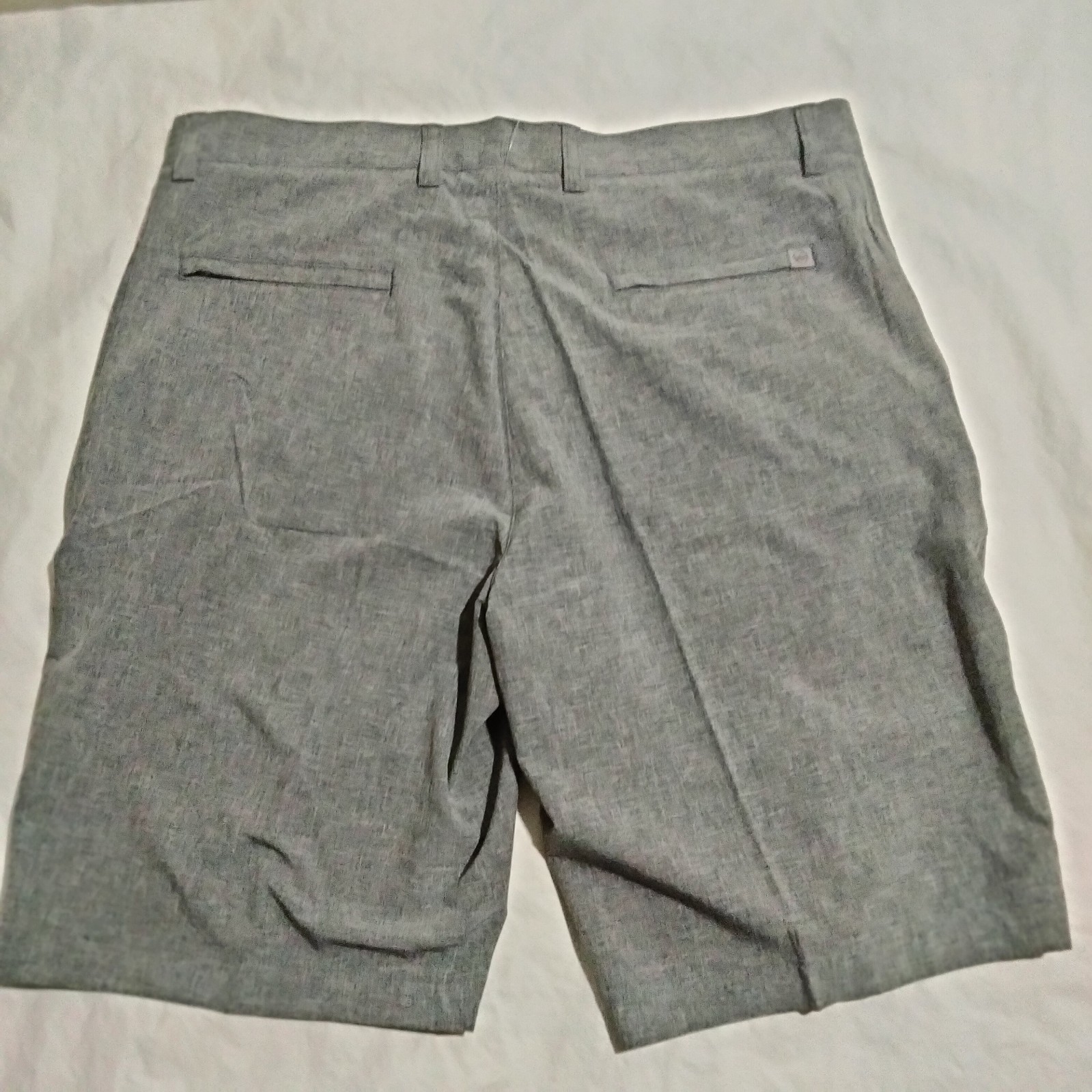 Peter Millar Crown Sport Men’s Iron Shackleford Performance Hybrid Shorts Sz 34