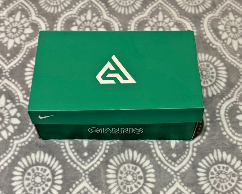 Nike Giannis Immortality 3 All Star Thank For Sharing Men’s Size 8.5 With Box