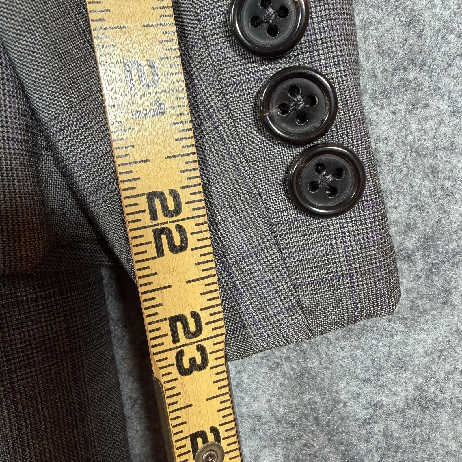 Hickey Freeman Suit Mens 48 42×26 Gray Plaid Wool Loro Piana Super 130s USA