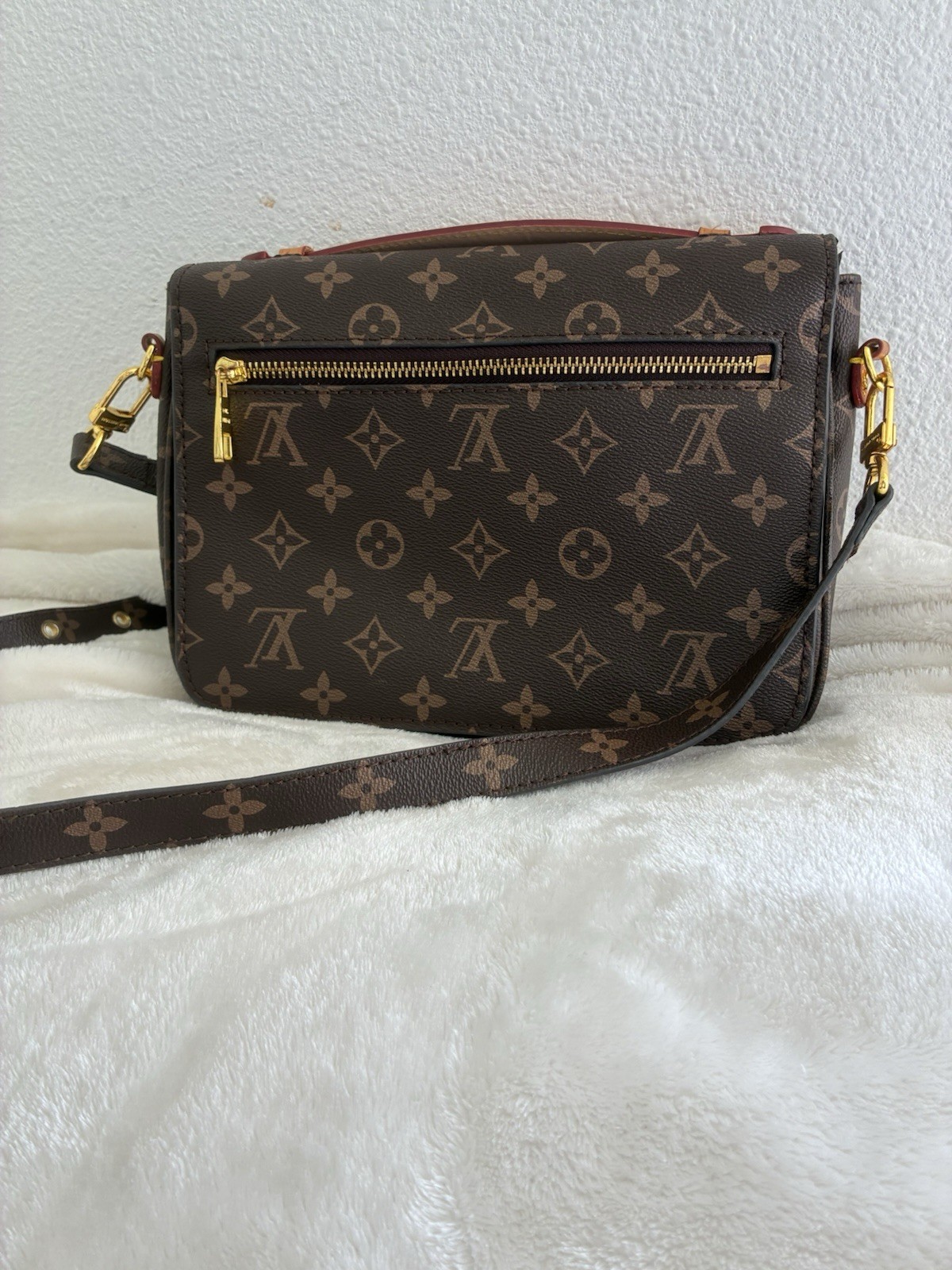 Louis Vuitton Monogram Brown Crossbody Bag Push Lock Gold Hardware Strap