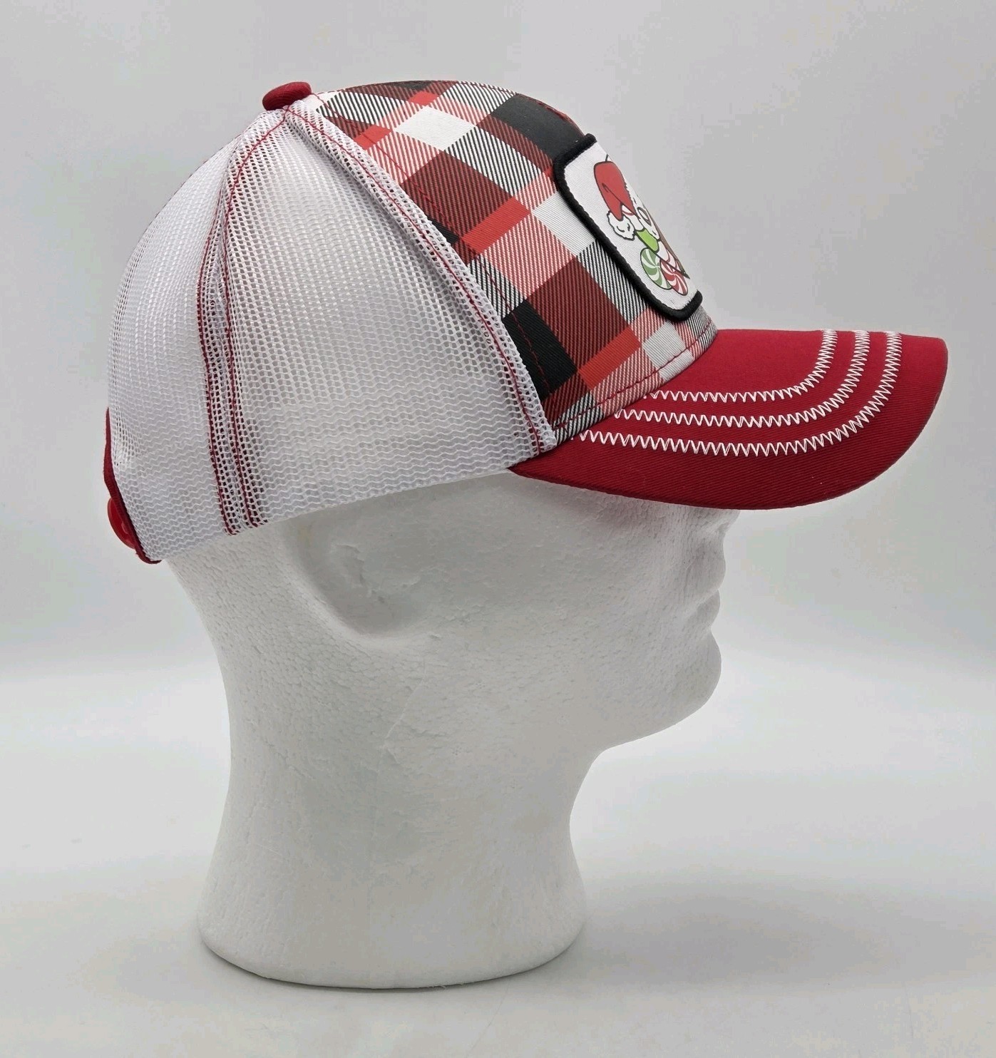 Buc-ee’s Beaver Christmas Holiday Plaid Trucker Hat Snapback Cap Unisex