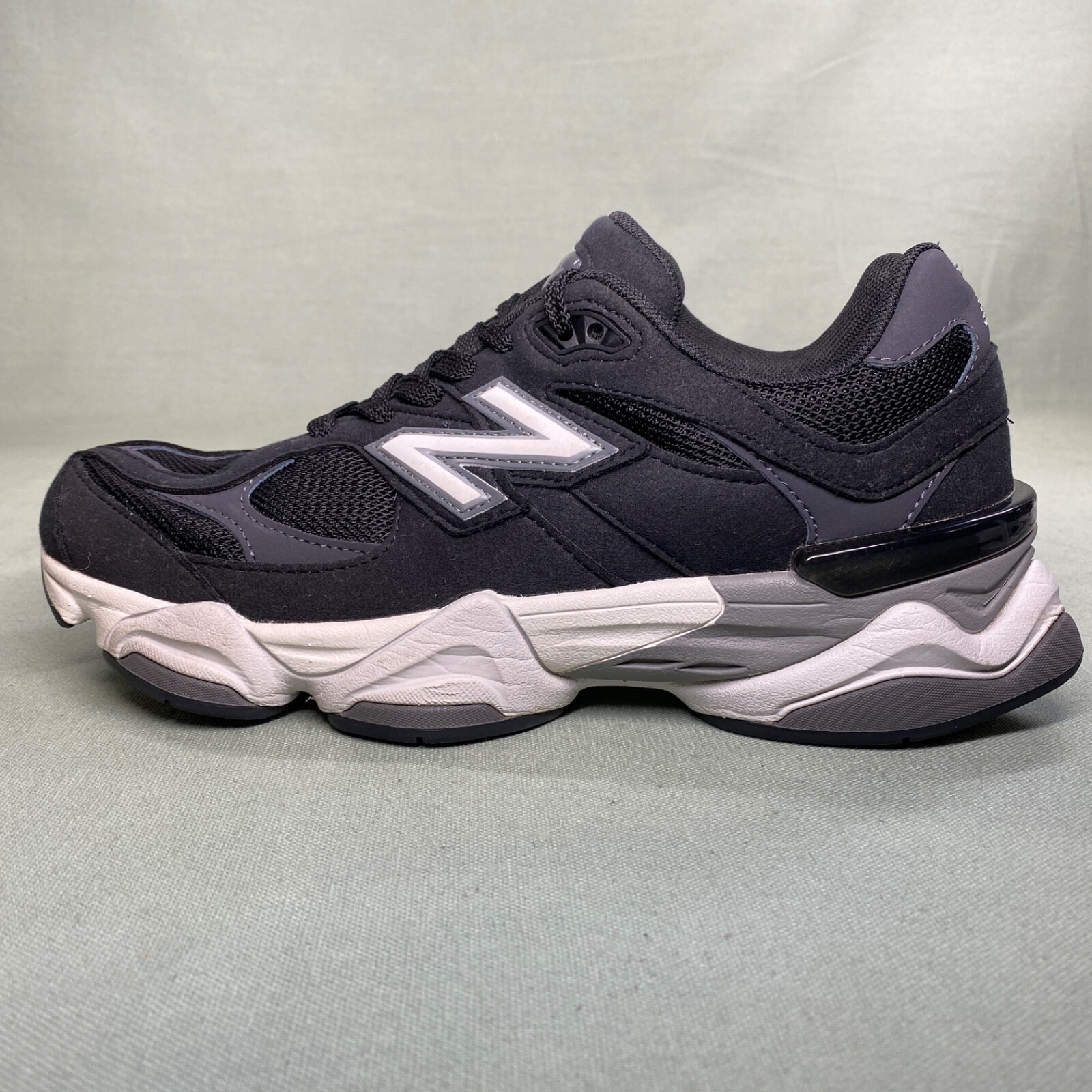 New Balance 9060 Big Kid Phantom US Size 7 GC9060JB Phantom/Magnet/Castlerock