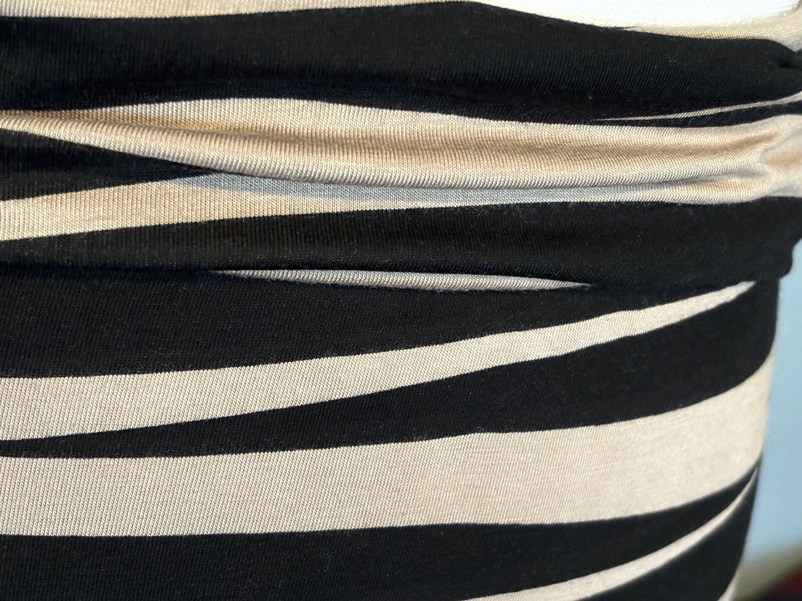 NEIMAN MARCUS MAXI SKIRT 95% Viscose 5% Spandex. Sz Small