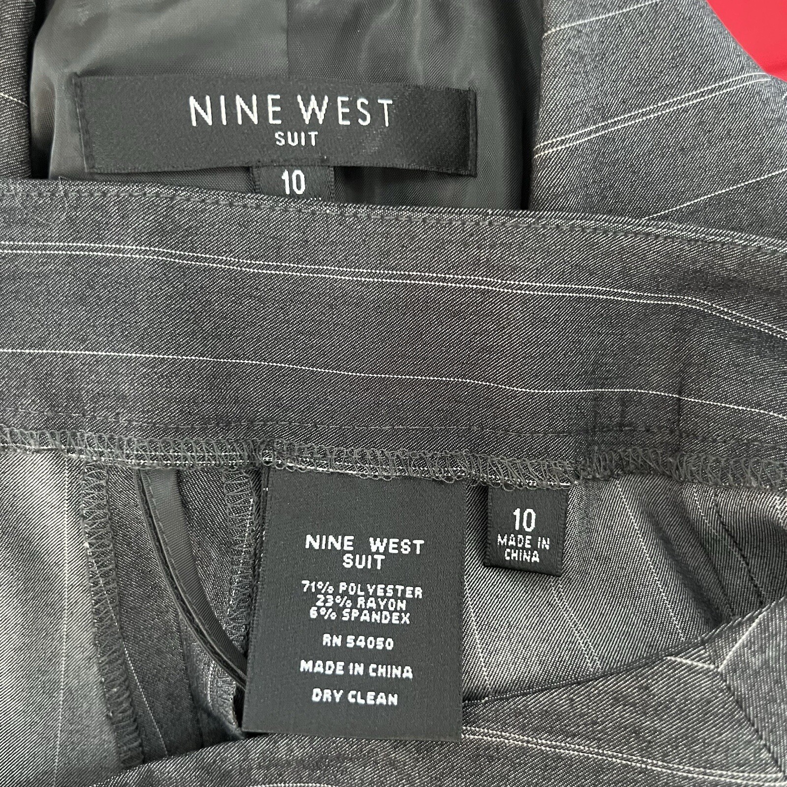 Nine West Polyester Rayon Stretch Pant Suit Size 10 Gray Striped Lined 2PC